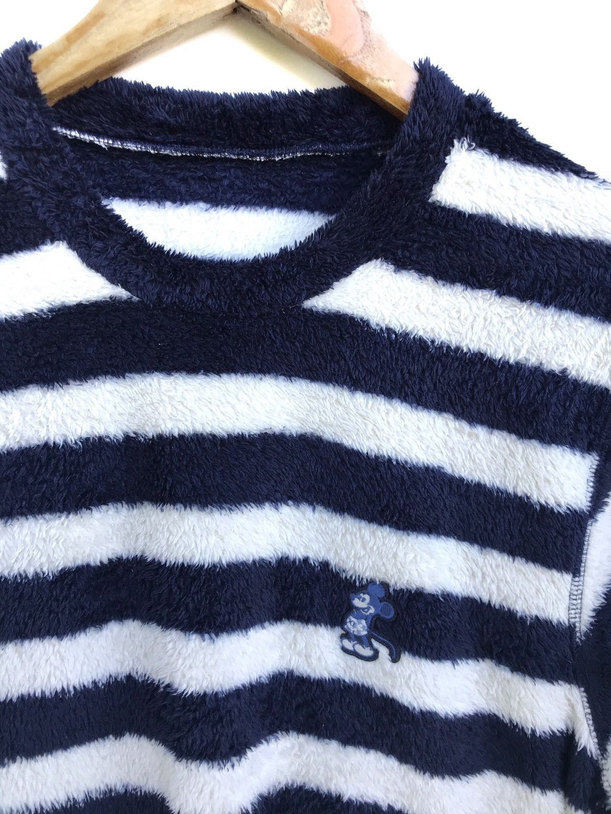 Uniqlo Uniqlo x Mickey Prisoner Fleece Sweatshirt Size US M / EU 48-50 / 2 - 3 Thumbnail