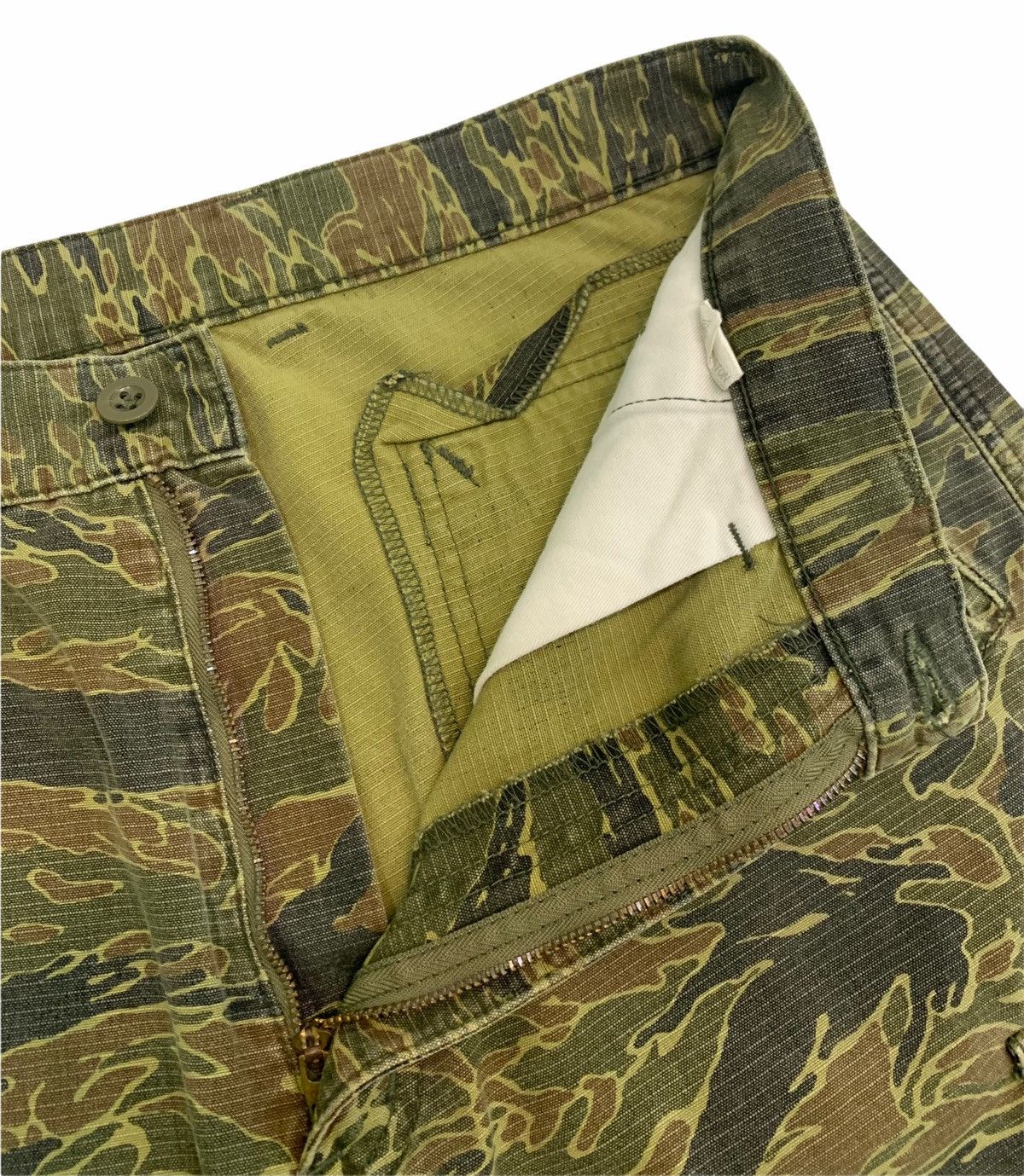 Japanese Brand Vintage Japanesebrand Purete Tigers Stripe Cargo Pocket Size US 32 / EU 48 - 5 Thumbnail