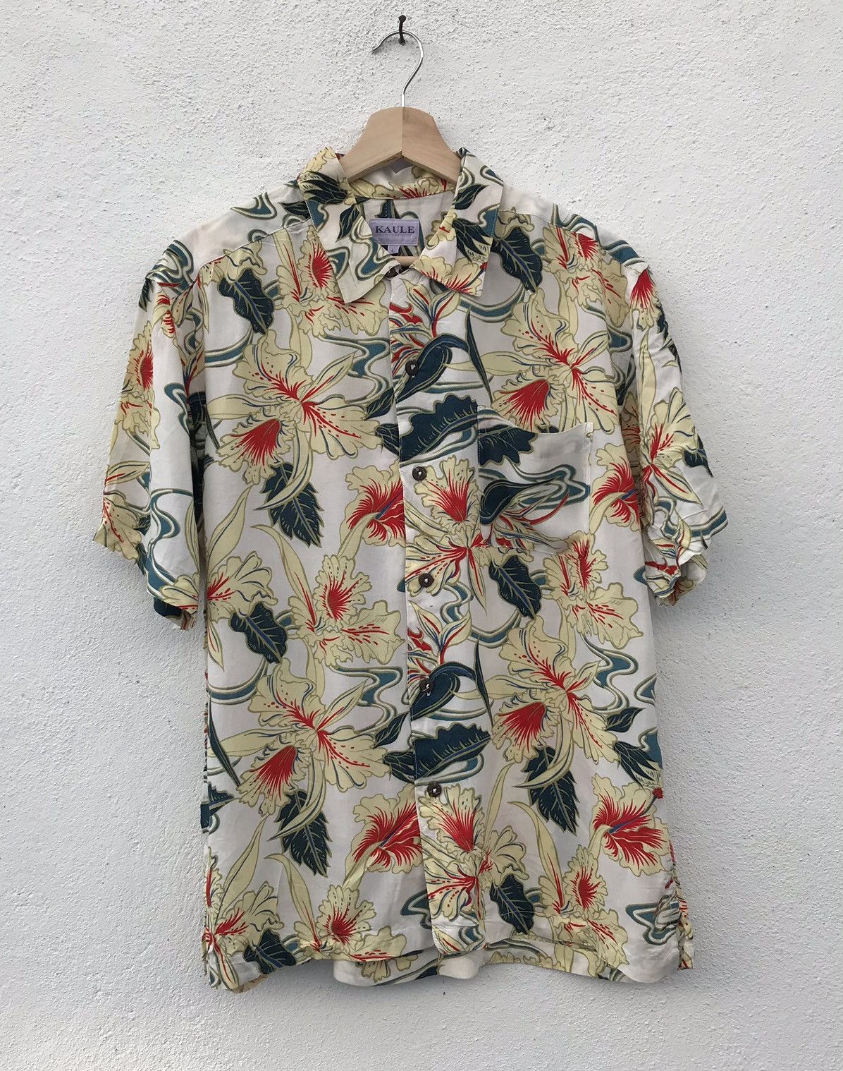 Japanese Brand Kaule Floral Rayon Hawaiian Shirts Size US L / EU 52-54 / 3 - 1 Thumbnail