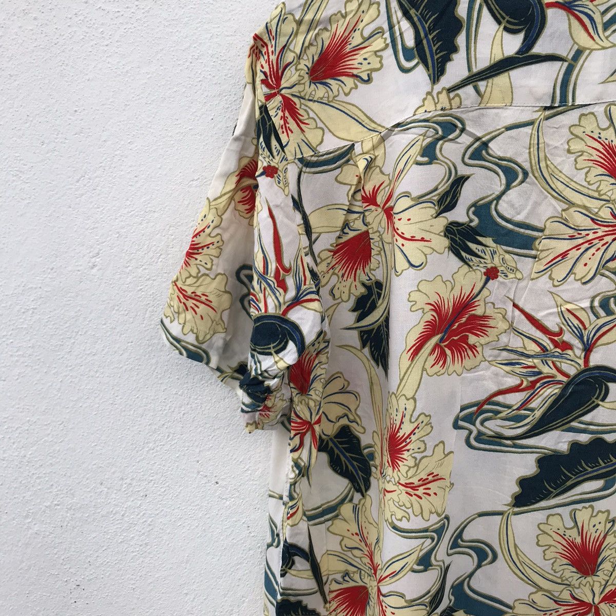 Japanese Brand Kaule Floral Rayon Hawaiian Shirts Size US L / EU 52-54 / 3 - 9 Thumbnail