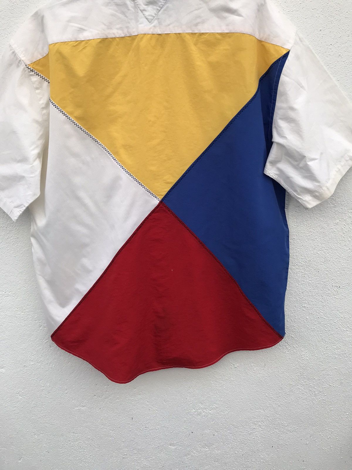 Tommy Hilfiger Tommy Hilfiger Sailing Gear Shirt Block Color Size US XL / EU 56 / 4 - 3 Thumbnail