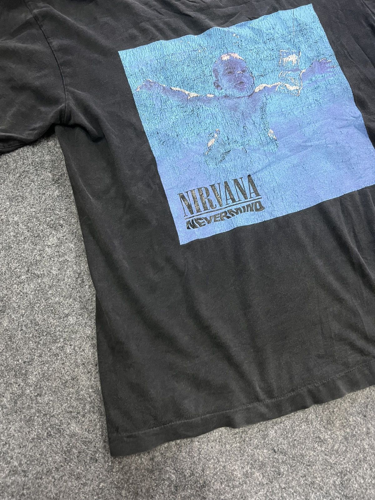 Band Tees × Vintage Sick🔥Vintage 90’s Thrashed Super Crack Nirvana Band Tee Size US M / EU 48-50 / 2 - 3 Thumbnail