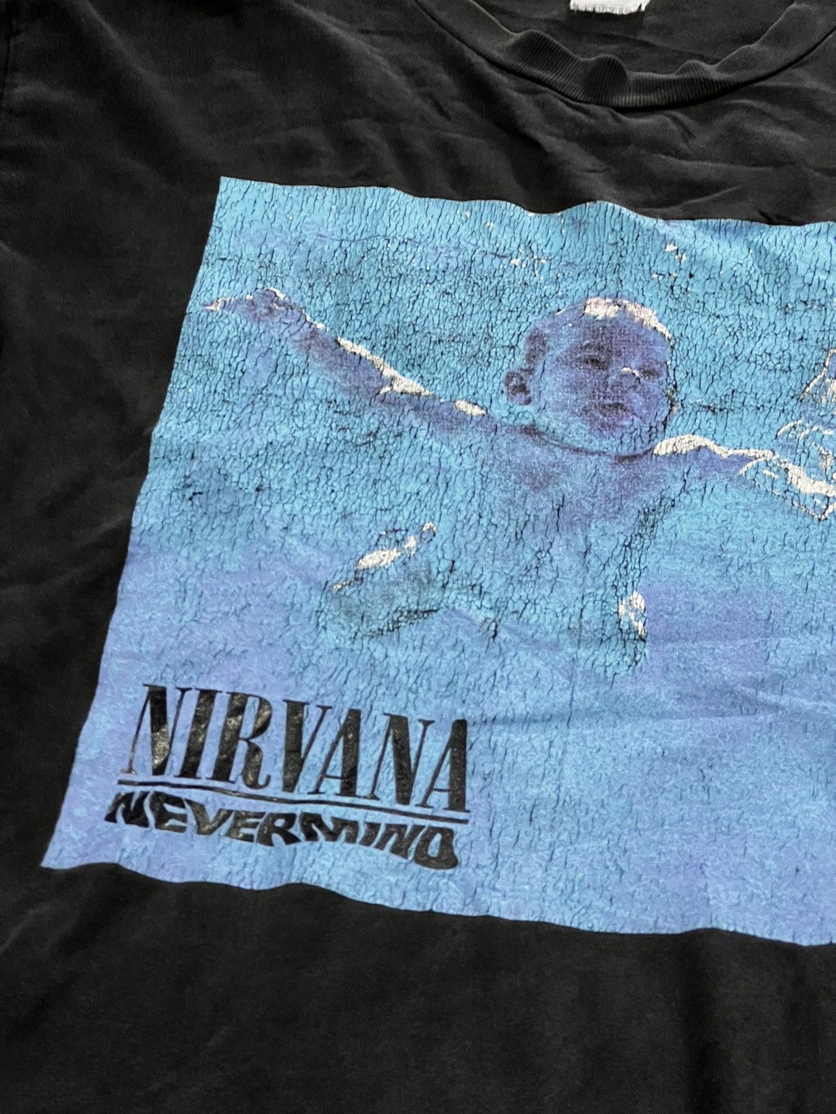 Band Tees × Vintage Sick🔥Vintage 90’s Thrashed Super Crack Nirvana Band Tee Size US M / EU 48-50 / 2 - 6 Thumbnail