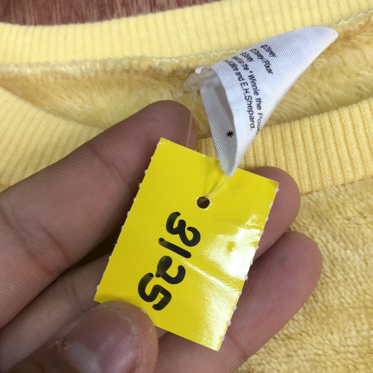 Disney DL Pluto mickey mouse Disney Yellow fleece Sweatshirt #1803 Size M / US 6-8 / IT 42-44 - 11 Thumbnail