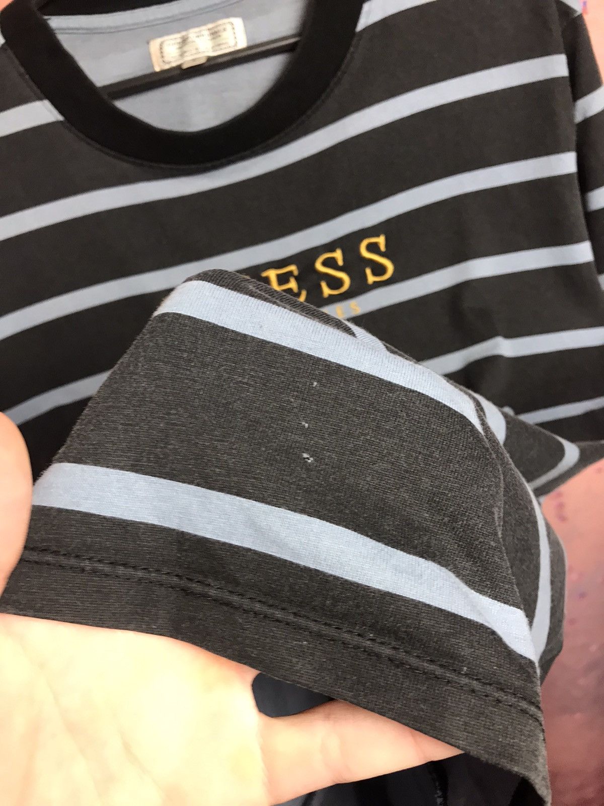 Guess × Vintage Vintage Guess luxury streetwear tee Size US S / EU 44-46 / 1 - 5 Thumbnail