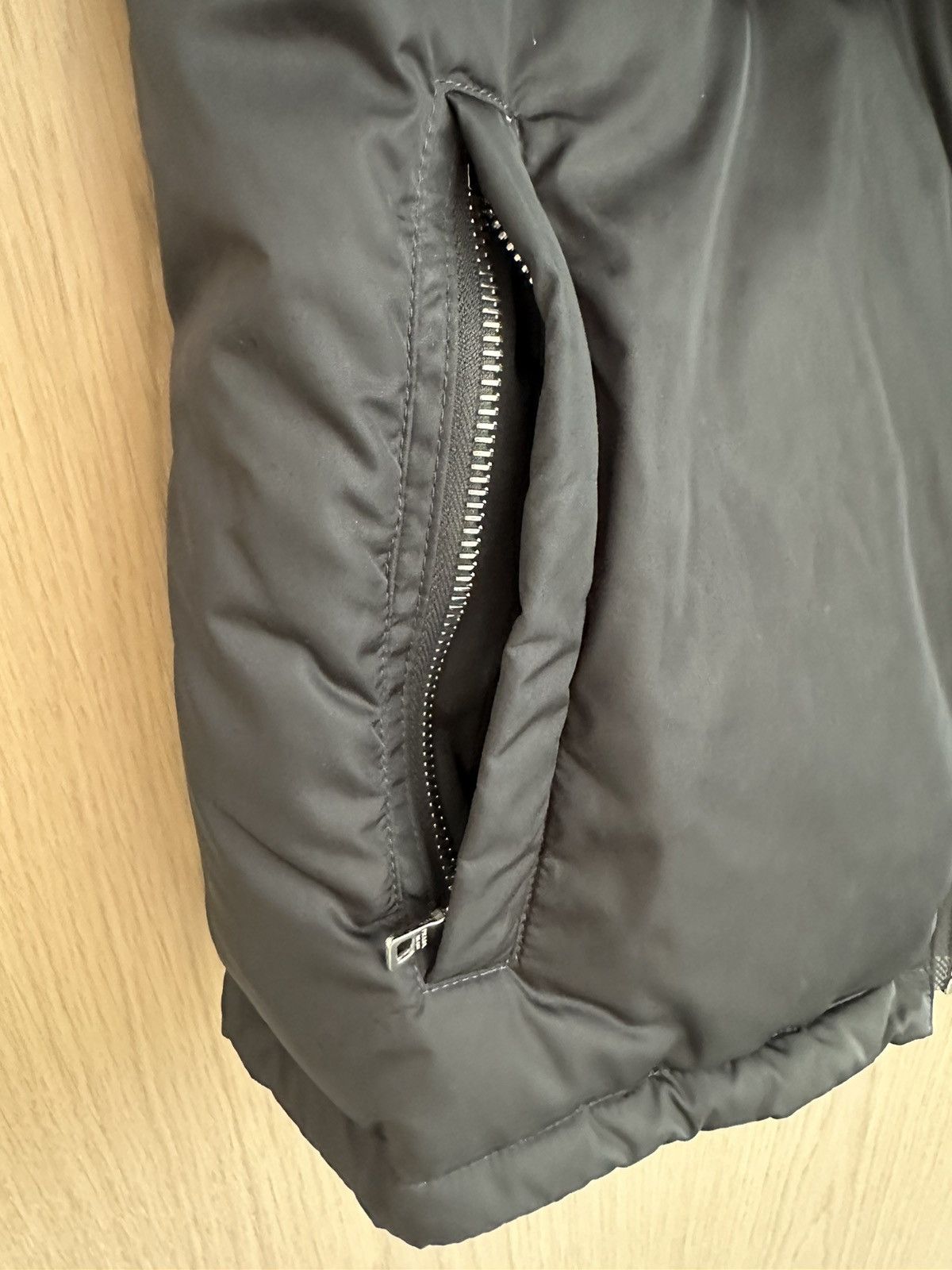 Prada Down Padded Vest Size XS / US 0-2 / IT 36-38 - 12 Thumbnail