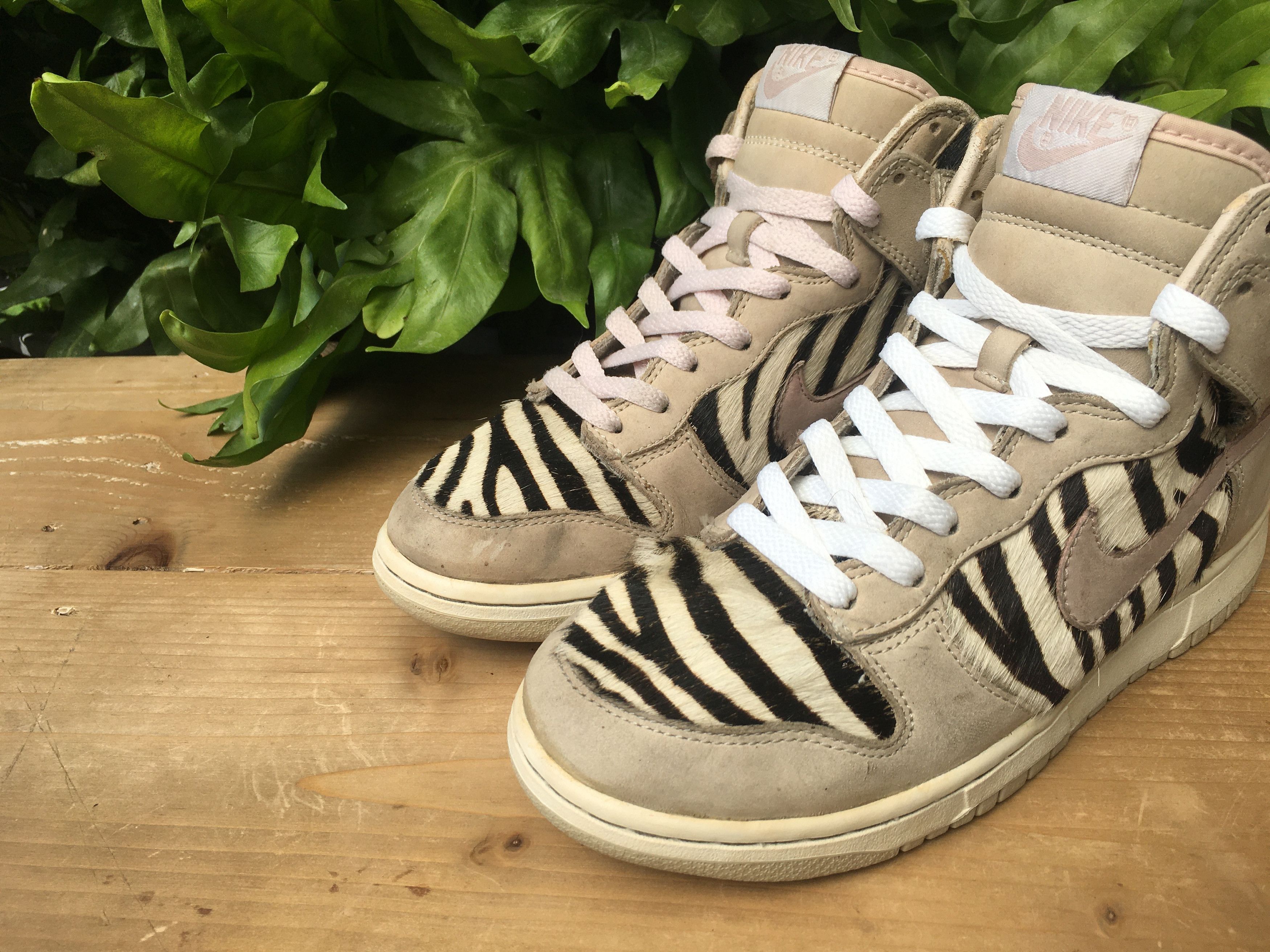 Nike × Vintage 🔥 Rare Archived Nike Dunk High Zebra Atmos Harako 2004 Size US 6.5 / EU 39-40 - 7 Thumbnail