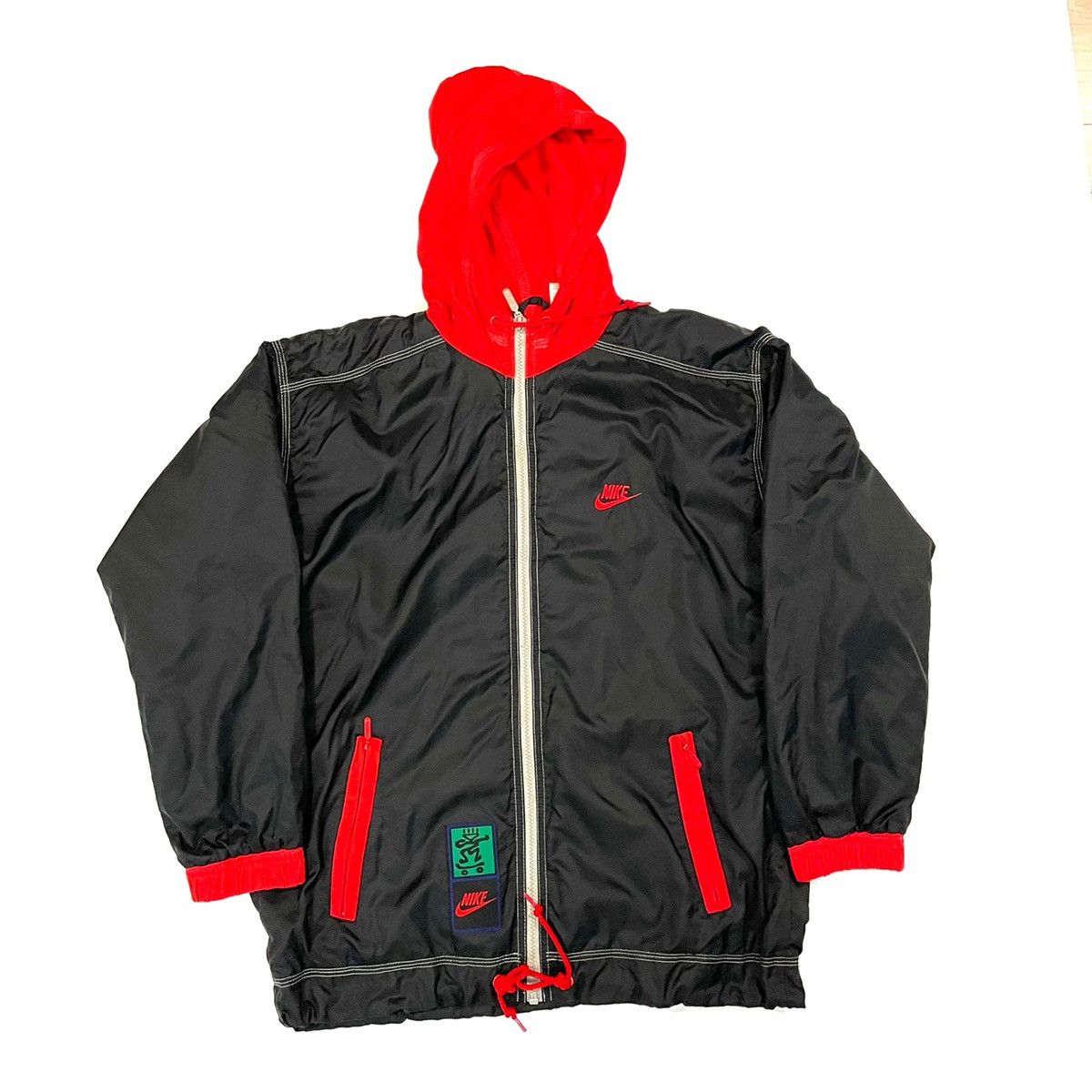 Nike × Vintage Nike “There Is No Finish Line” light jacket
