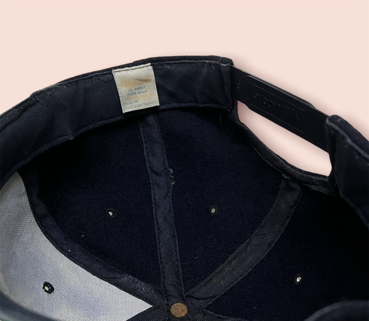 Vintage × Yupong '92 LEHMAN BROTHERS VINTAGE YUPOONG WOOL SNAPBACK Size ONE SIZE - 11 Thumbnail
