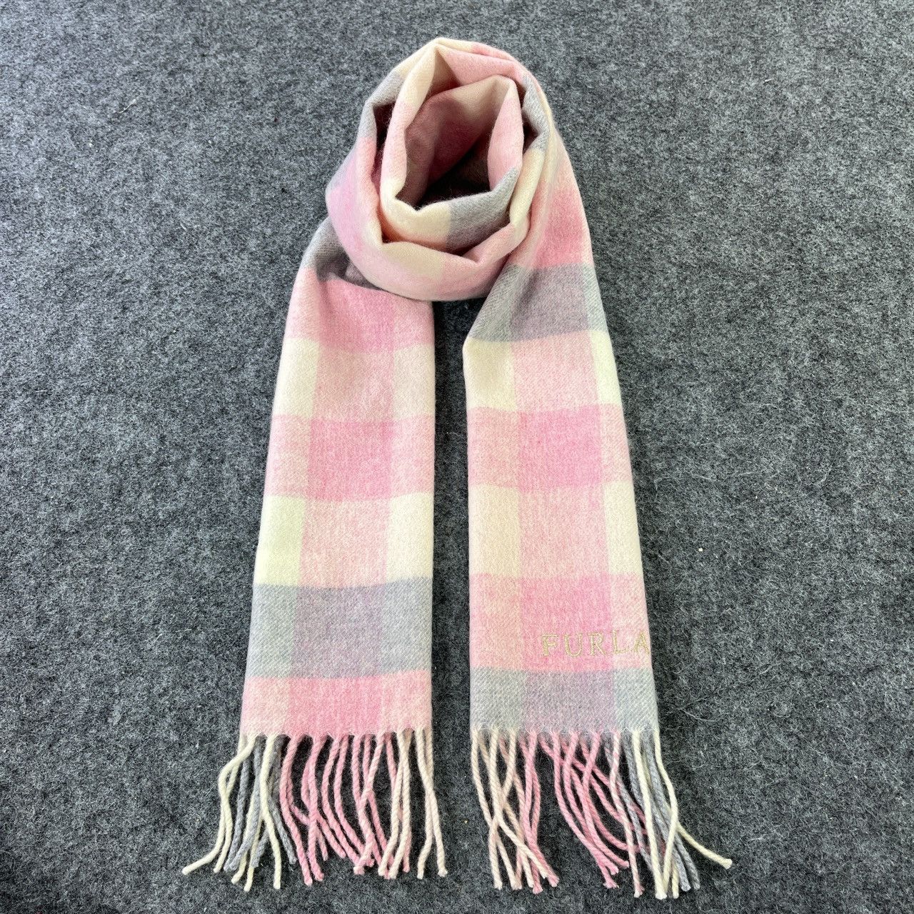 Vintage Vintage Furla Scarf / Muffler / Neckwear T597 Size ONE SIZE - 1 Thumbnail