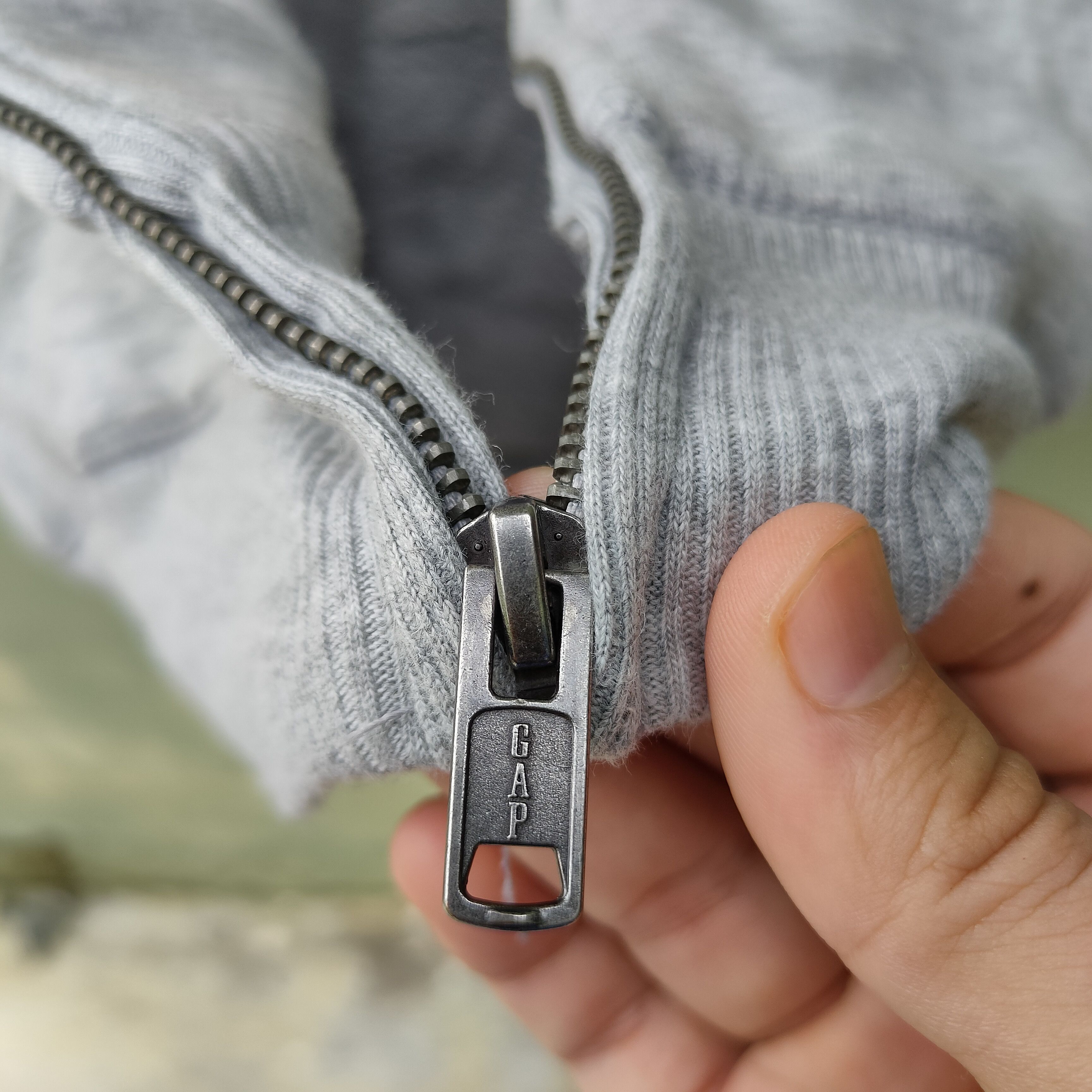 Gap Vintage Gap Sherpa Fleece Inside Zipper Hoodie Sweatshirt Size US L / EU 52-54 / 3 - 11 Thumbnail