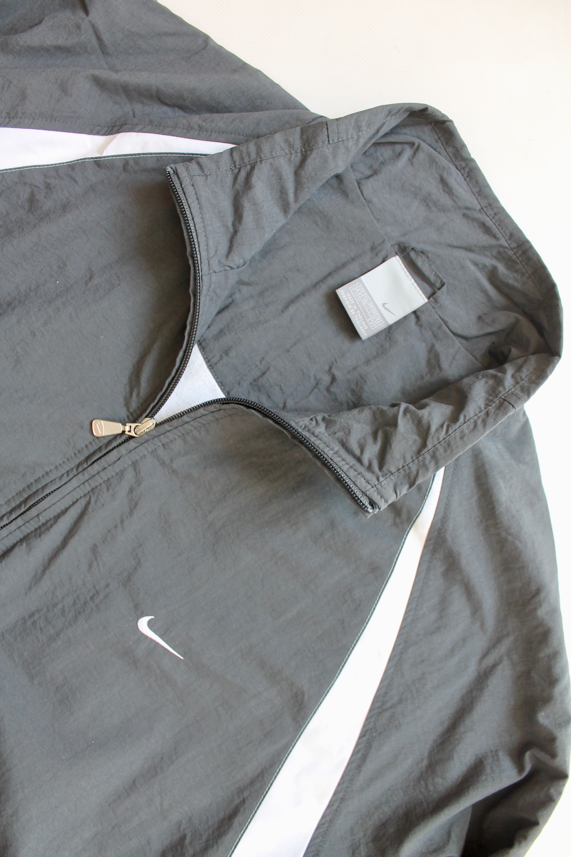 Nike × Vintage VINTAGE! Nike Nylon Full Zip XXL light Jacket Windbreaker Size US XXL / EU 58 / 5 - 11 Thumbnail
