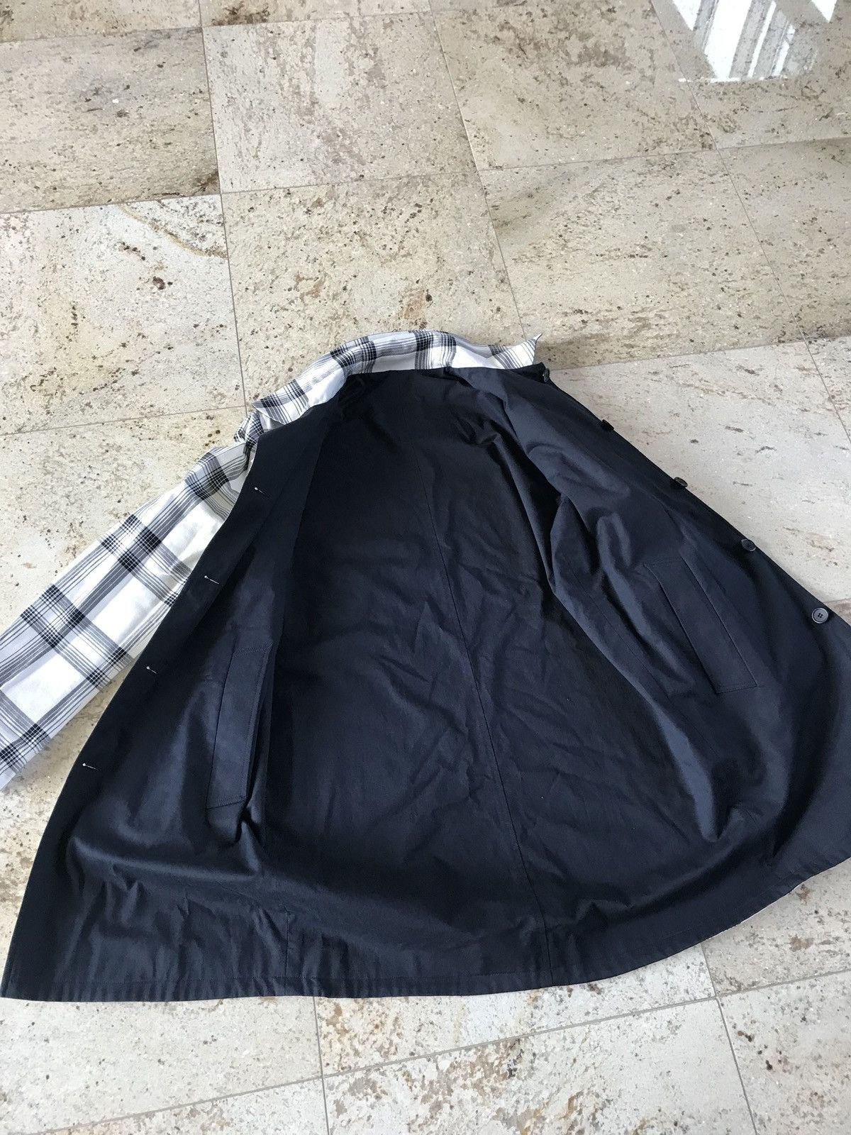 Sandro White Tartan & Navy Reversible Light Coat Size US XL / EU 56 / 4 - 16 Thumbnail