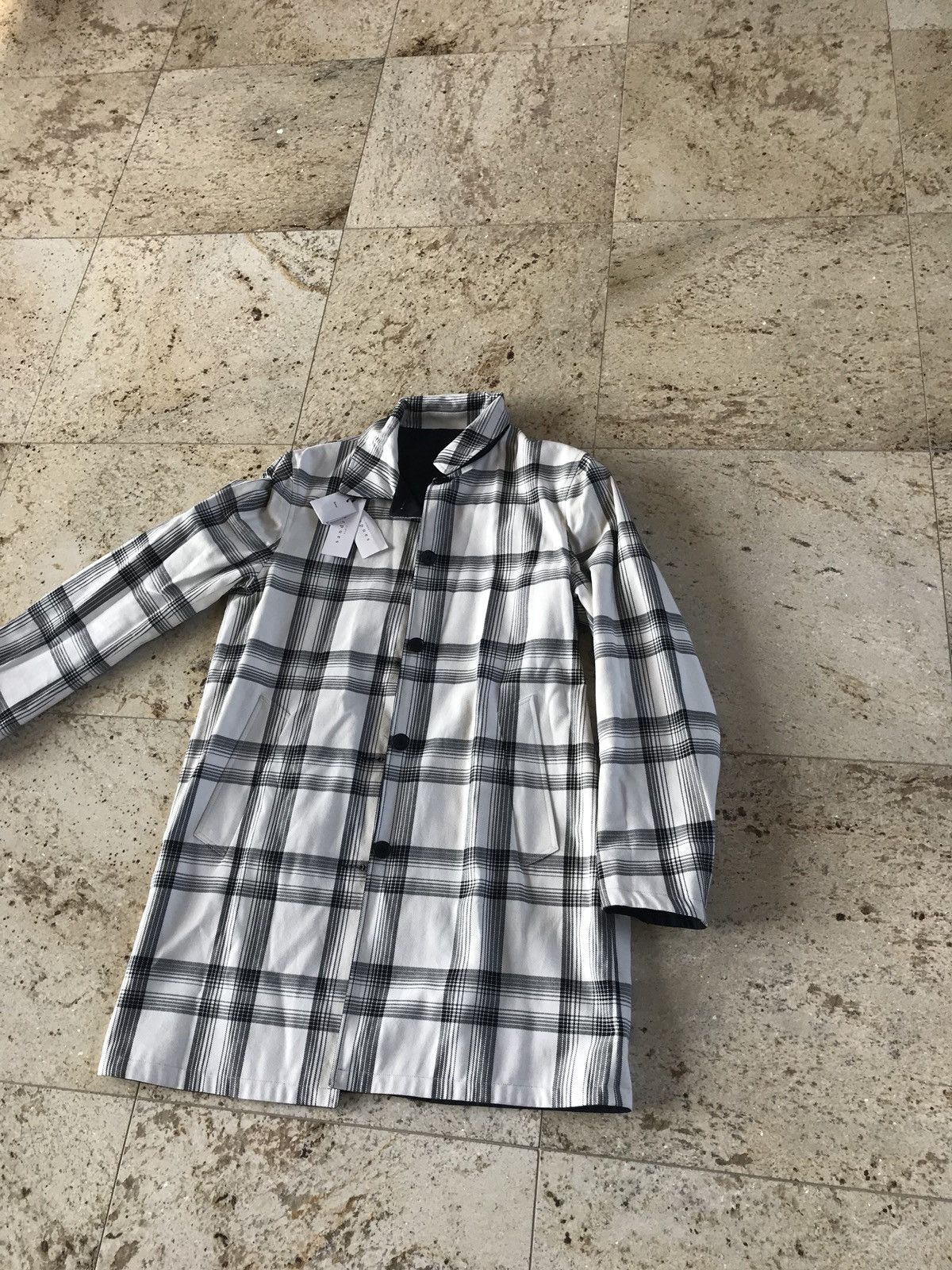 Sandro White Tartan & Navy Reversible Light Coat Size US XL / EU 56 / 4 - 2 Thumbnail