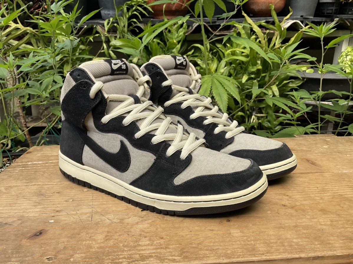 Nike 🔥 Nike Dunk High Pro SB Fossil 2010 Size US 12 / EU 45 - 5 Thumbnail