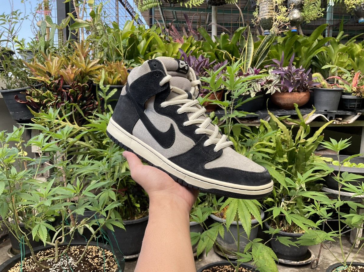 Nike 🔥 Nike Dunk High Pro SB Fossil 2010 Size US 12 / EU 45 - 1 Thumbnail