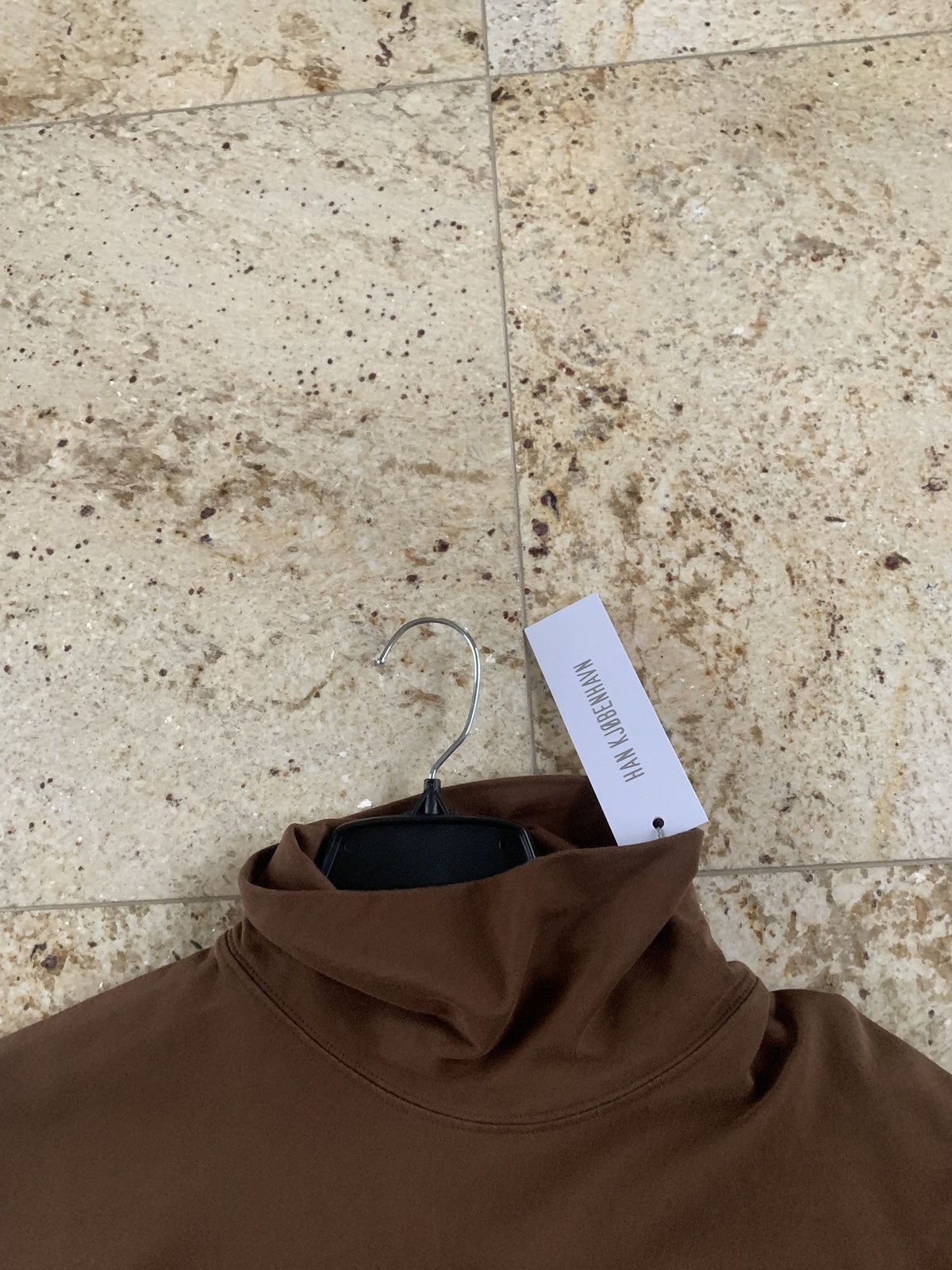 Han Kjobenhavn Costner LS Tee in Brown Size US S / EU 44-46 / 1 - 4 Thumbnail