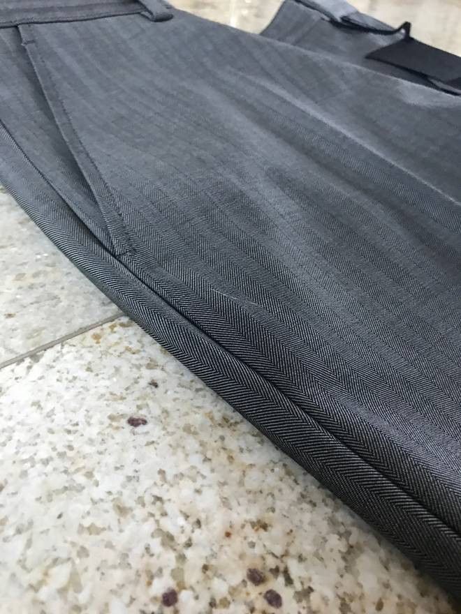 Calvin Klein 46 & 48 "Exact" Heather Grey Slacks Size US 32 / EU 48 - 11 Thumbnail