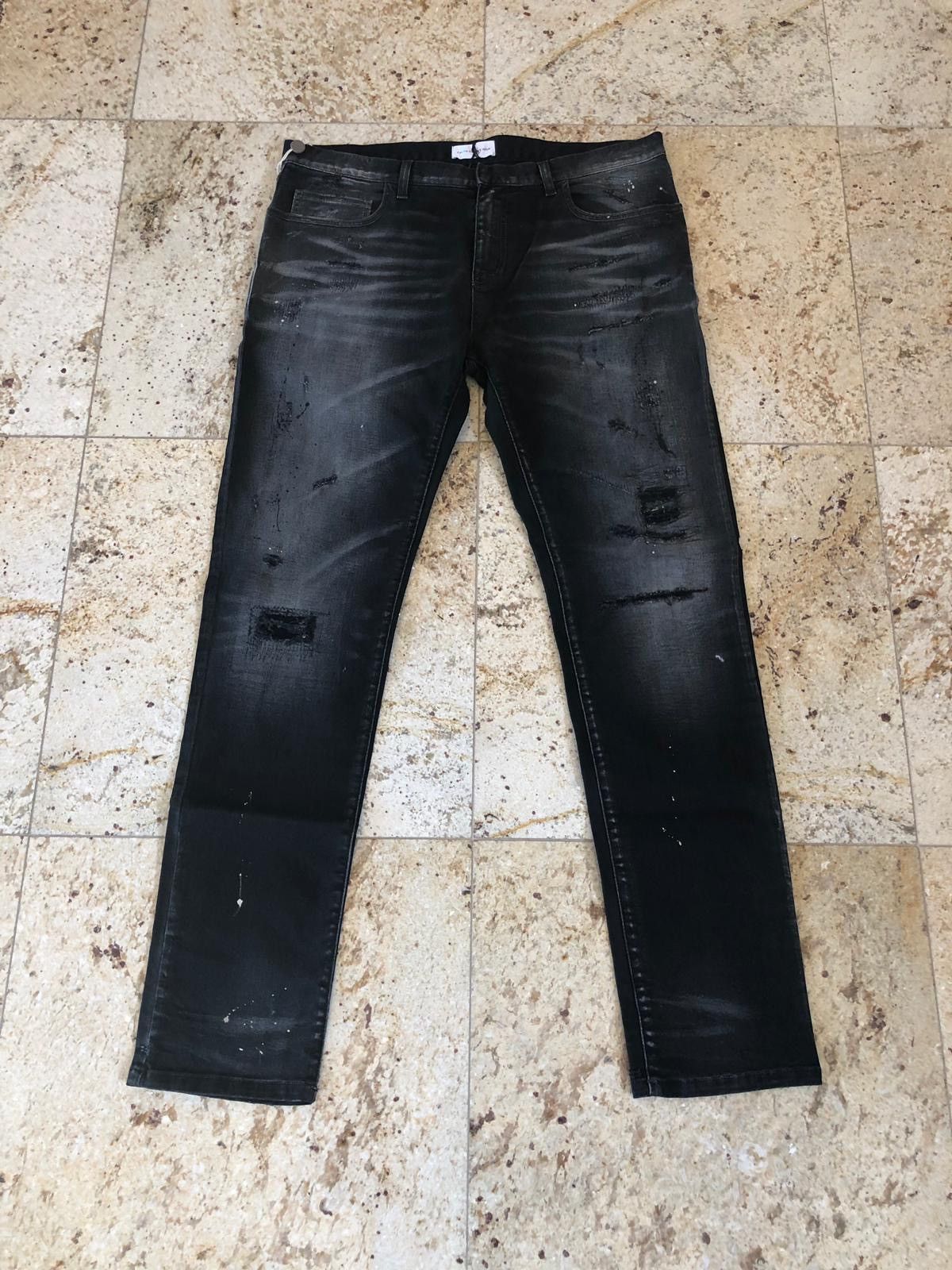 Destroy Denim Slim Pant in Black