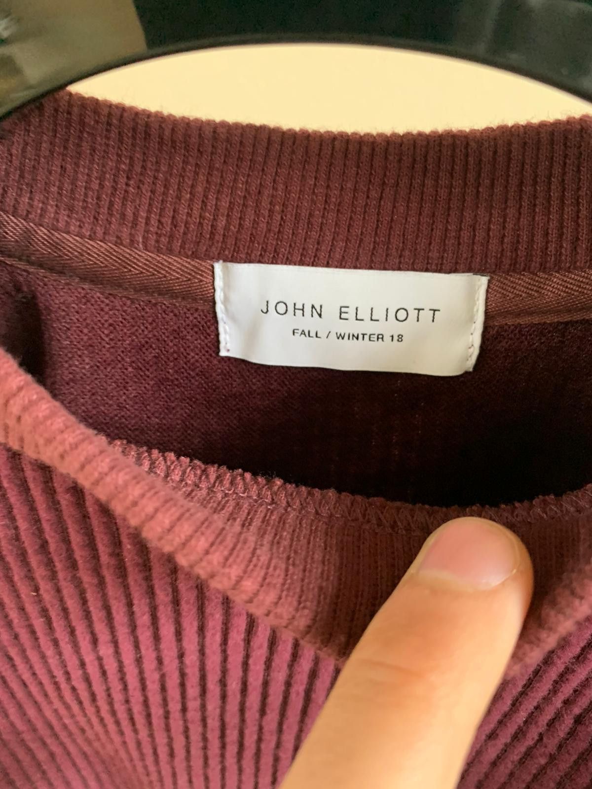 John Elliott FW18 Ribbed Crewneck in Burgundy Size US M / EU 48-50 / 2 - 3 Thumbnail