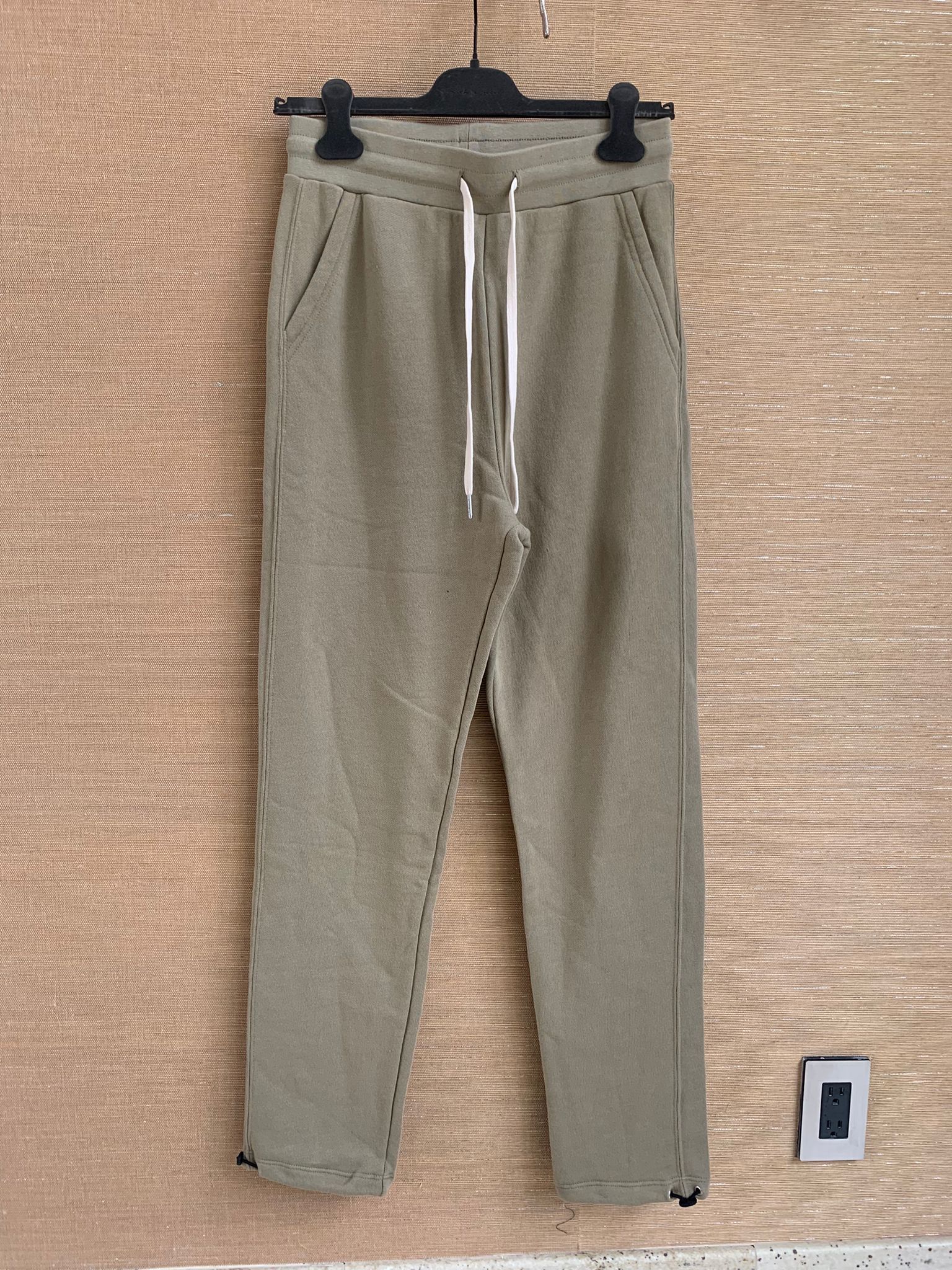 John Elliott Sochi Sweats in Saga Size US 32 / EU 48 - 2 Thumbnail