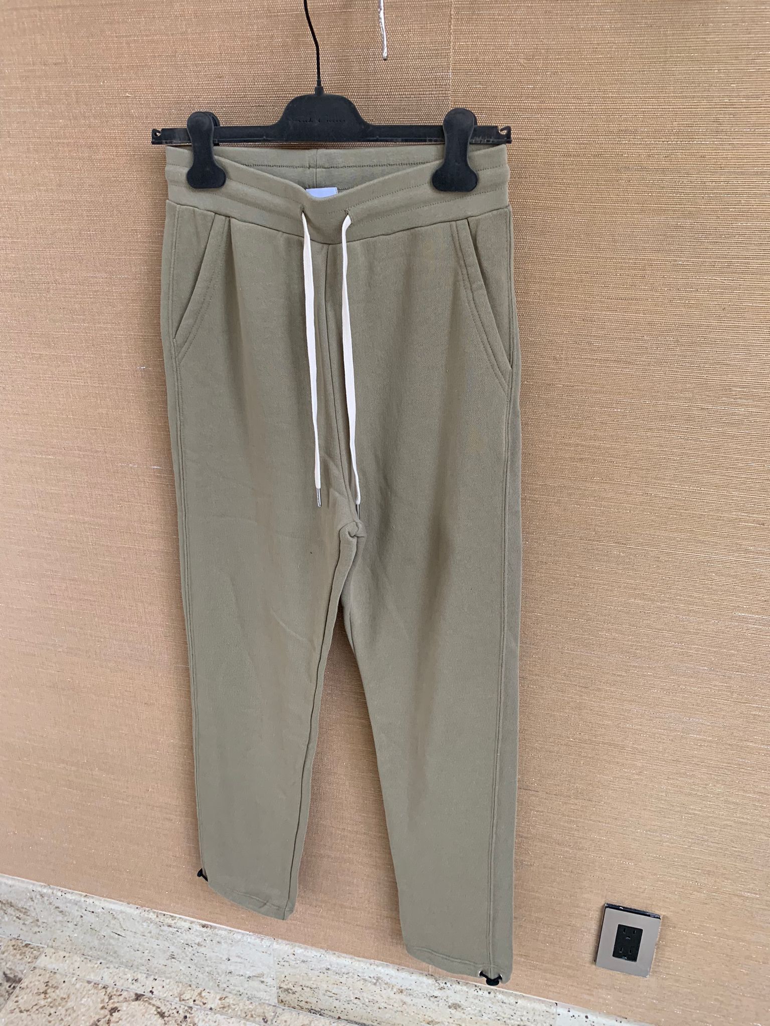 John Elliott Sochi Sweats in Saga Size US 32 / EU 48 - 6 Thumbnail