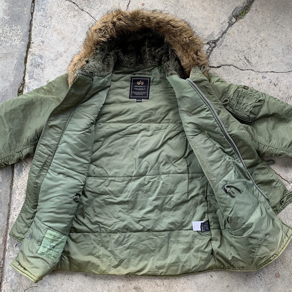 Alpha Industries Alpha Industries Inc Bomber Type N-3B (N) spec MIL-J-6279 Size US M / EU 48-50 / 2 - 18 Thumbnail