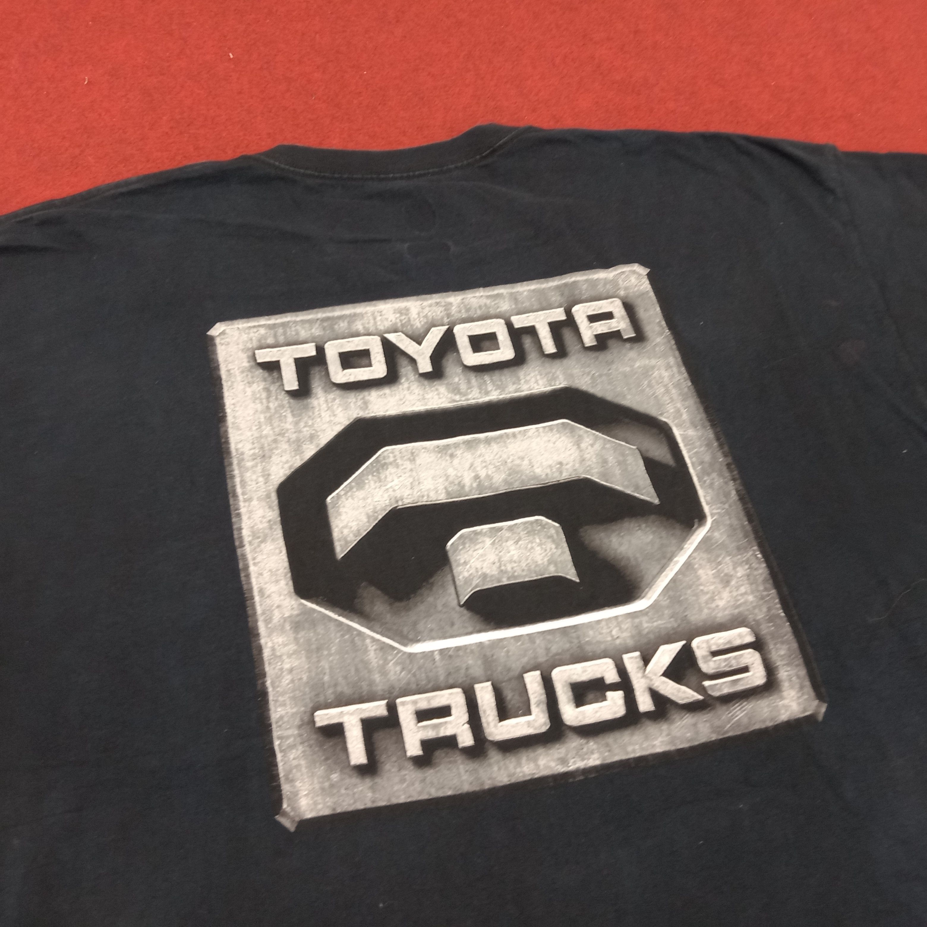 Japanese Brand × NFL × Vintage Raiders Toyota Trucks Logo Design Back Big Print Tshirt Size US XXL / EU 58 / 5 - 4 Thumbnail
