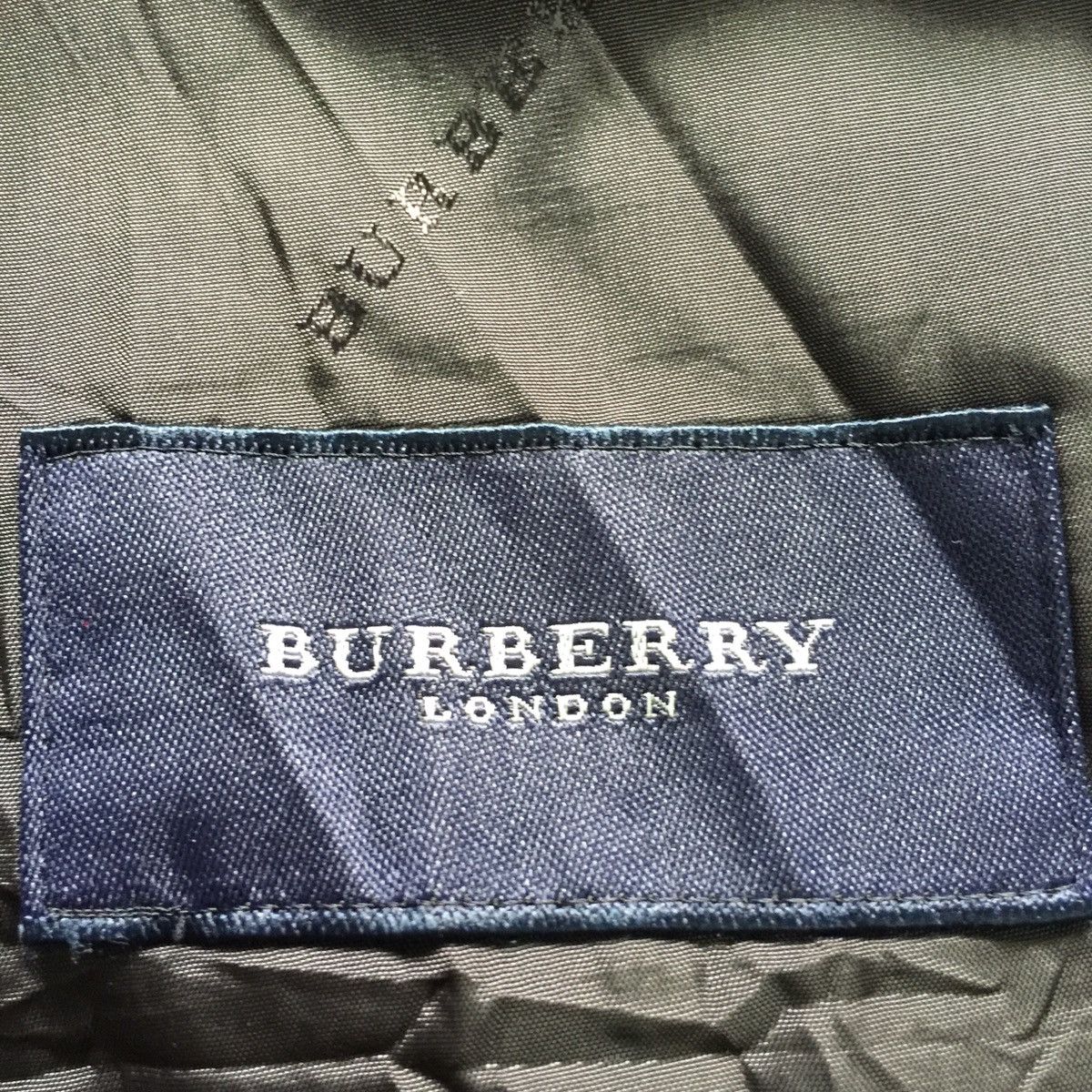 Burberry Burberry London Blazer / Jacket / Coat Made in Japan Size US M / EU 48-50 / 2 - 14 Thumbnail