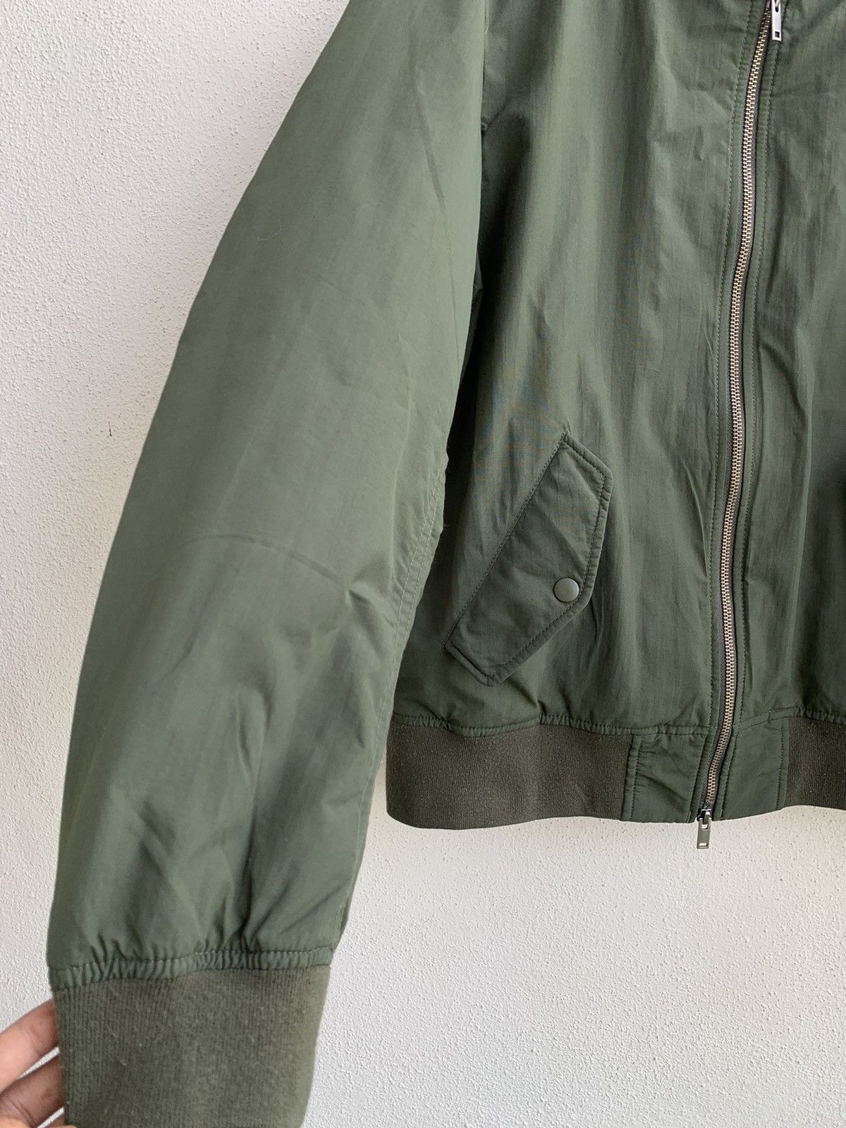 Uniqlo Uniqlo Bomber jacket army green fly jacket Size US S / EU 44-46 / 1 - 14 Thumbnail