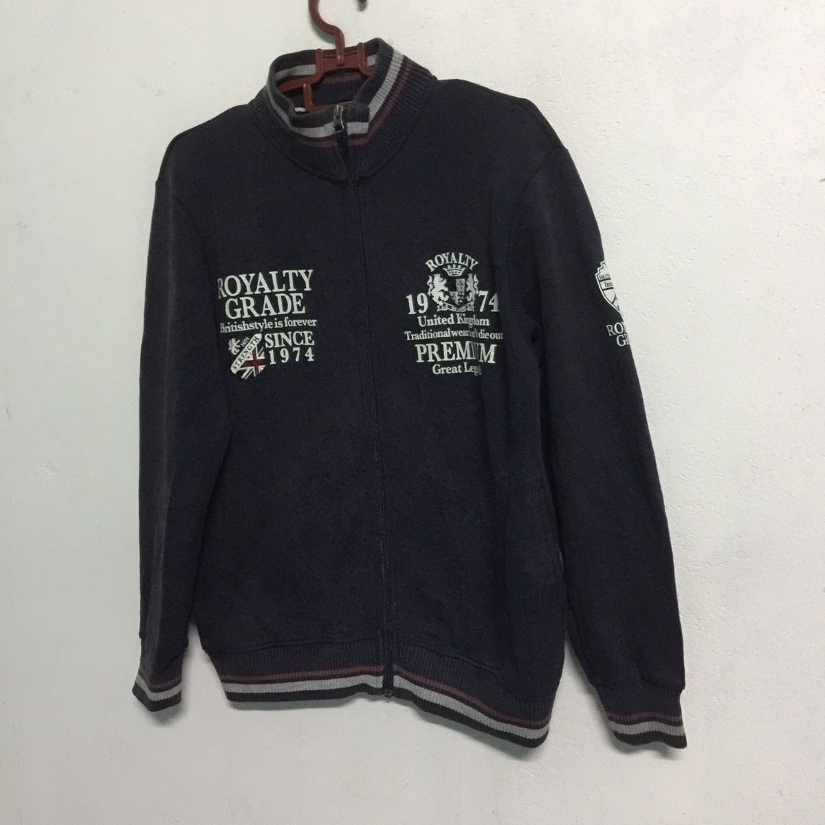 Other Sun faded royalty grade British style sweater Size US M / EU 48-50 / 2 - 2 Thumbnail