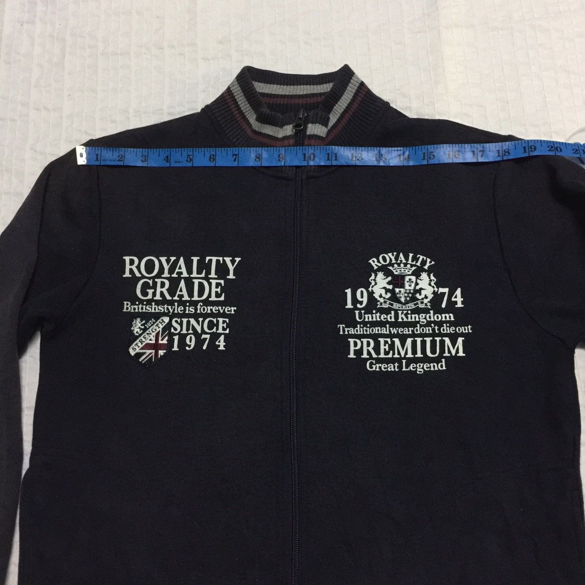 Other Sun faded royalty grade British style sweater Size US M / EU 48-50 / 2 - 16 Thumbnail