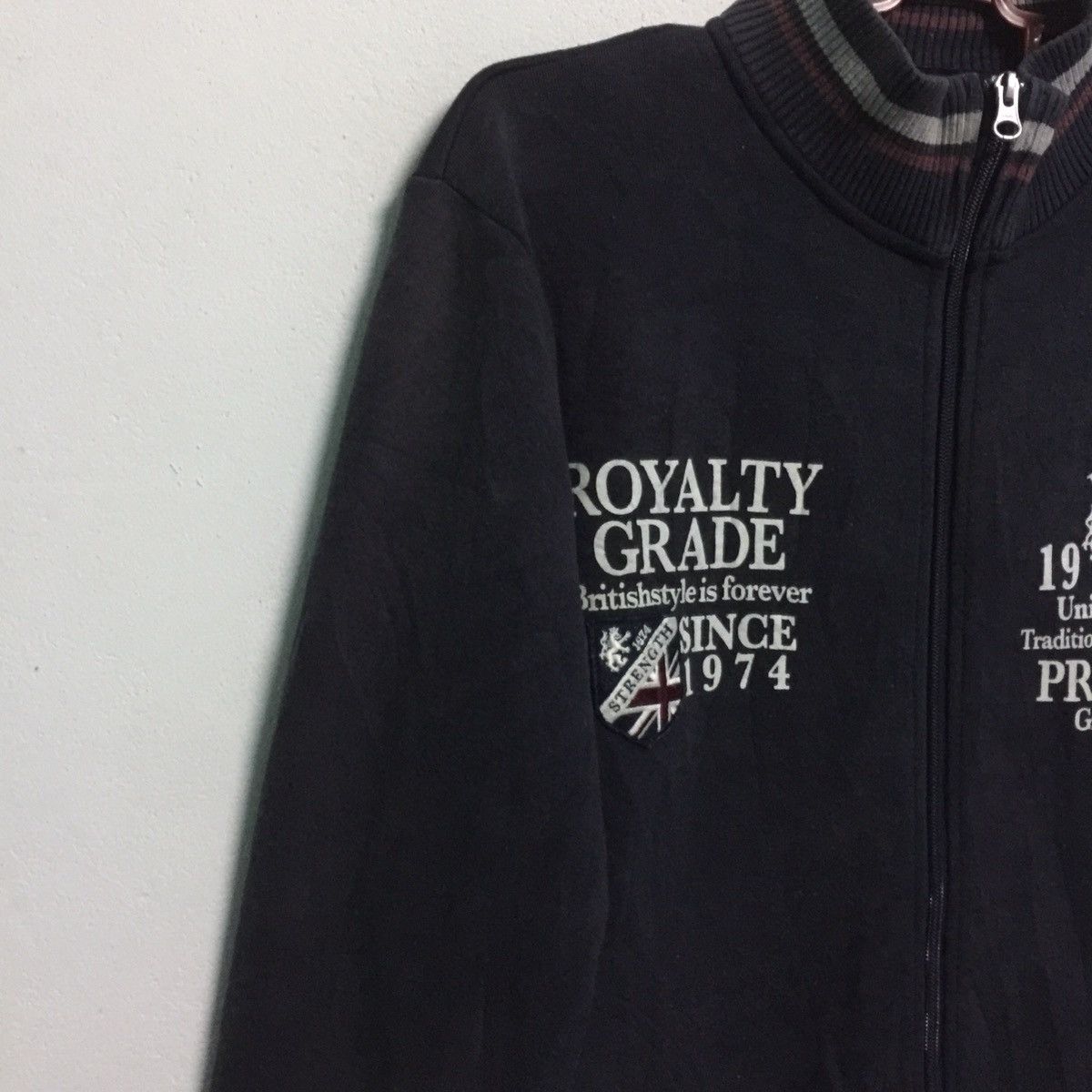 Other Sun faded royalty grade British style sweater Size US M / EU 48-50 / 2 - 4 Thumbnail