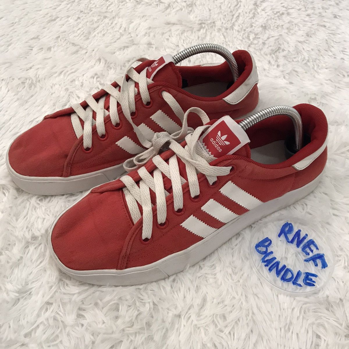 Adidas Adidas adicourt Size US 10 / EU 43 - 1 Thumbnail