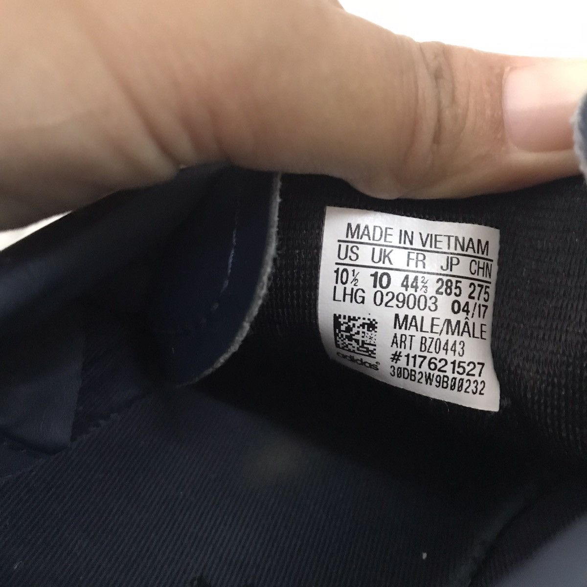 Adidas Adidas court vantage Size US 10.5 / EU 43-44 - 13 Thumbnail