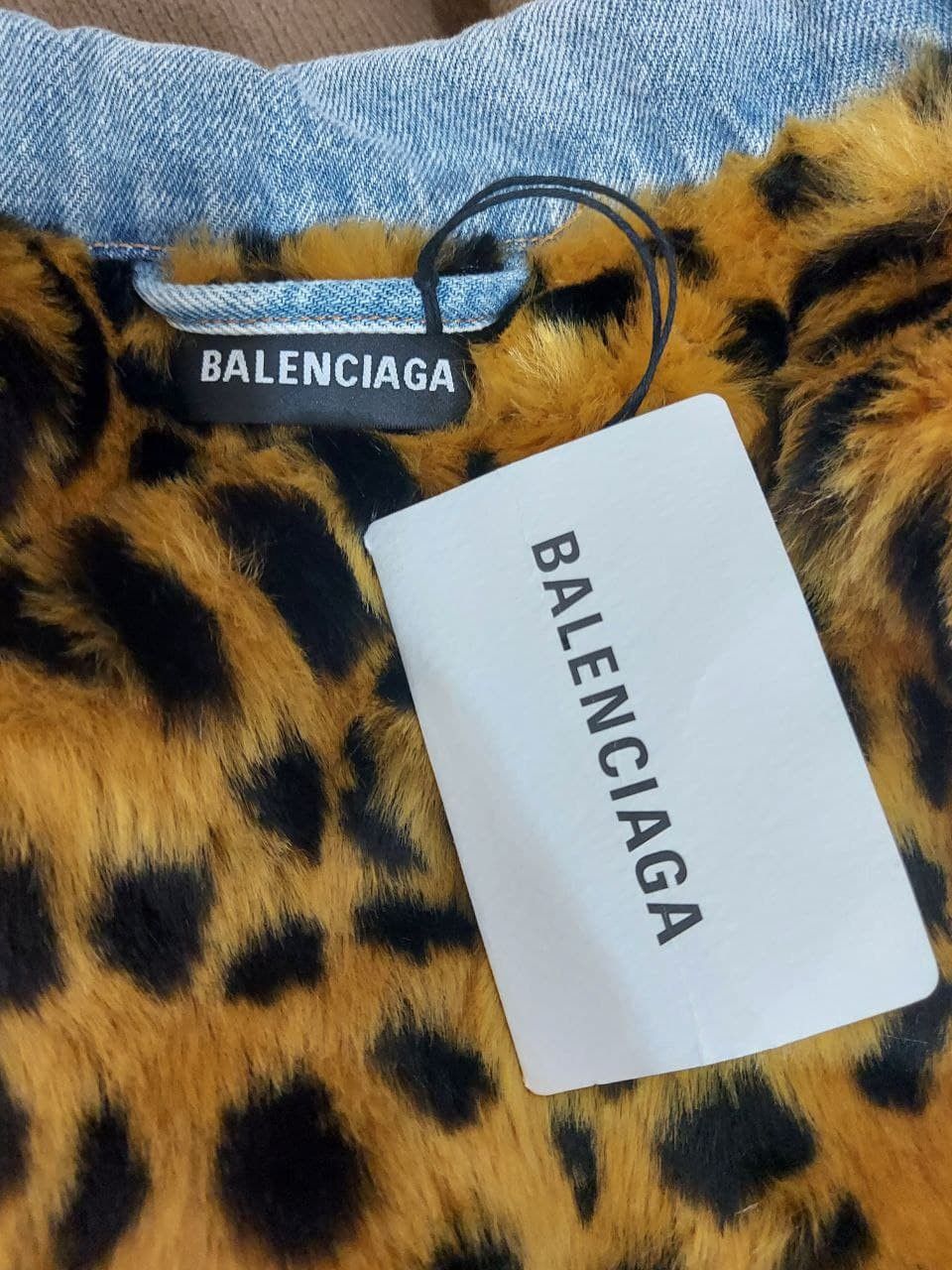 Balenciaga *New* FW18 AW18 Oversized Leopard Denim Fur Jacket Size US S / EU 44-46 / 1 - 3 Thumbnail
