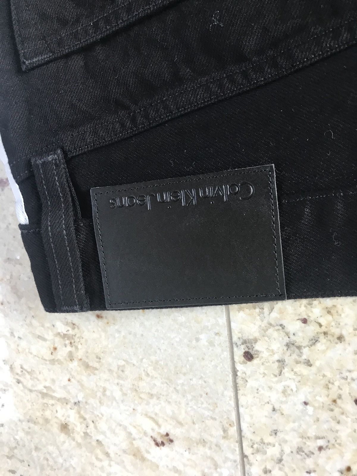 Calvin Klein 30-31-32-34-36 / High Waisted Black Denim With White Trim Size US 34 / EU 50 - 15 Thumbnail