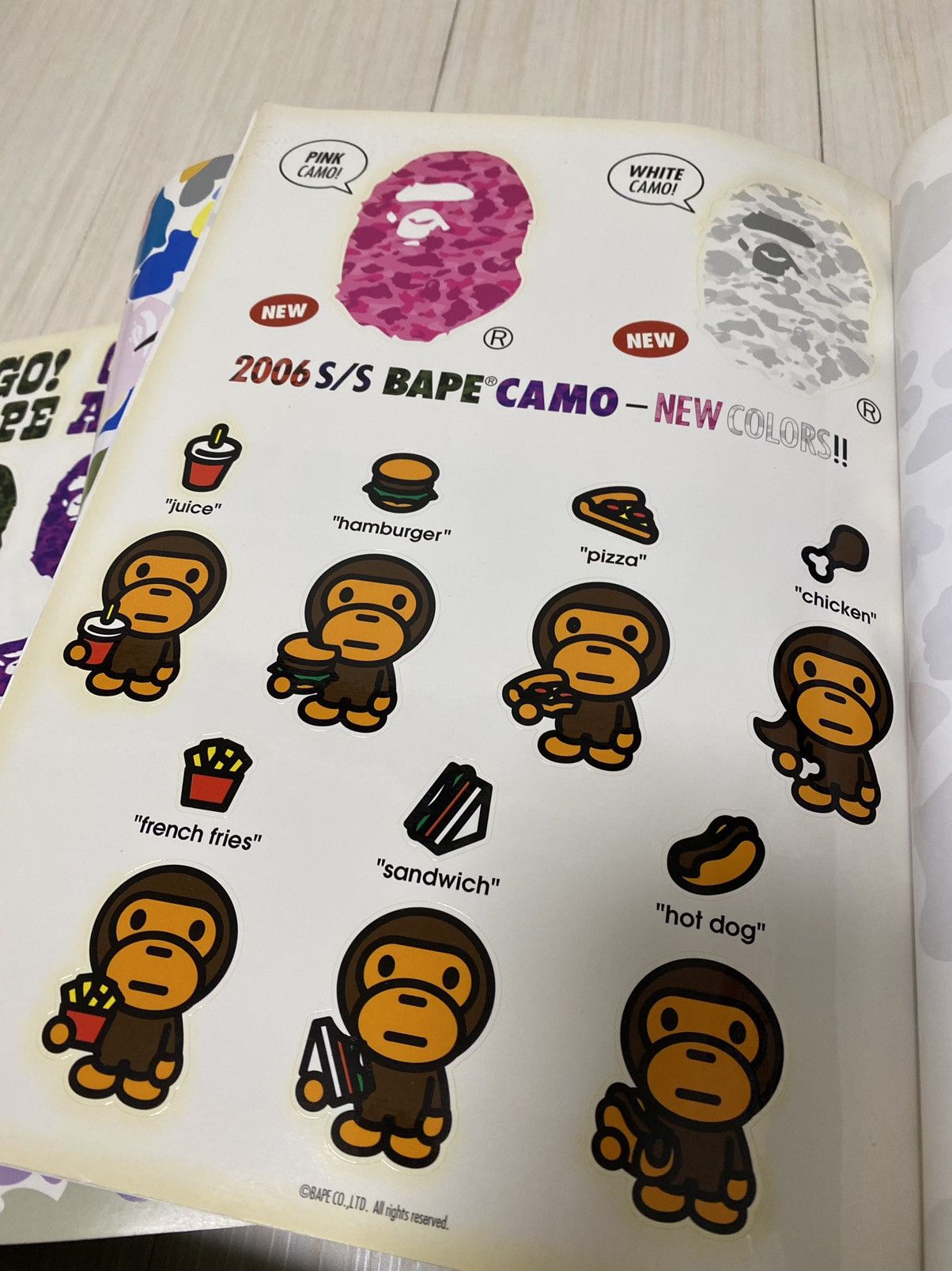 Bape A Bathing Ape Magazine 2005 2006 2007 set with sticker Size ONE SIZE - 7 Thumbnail