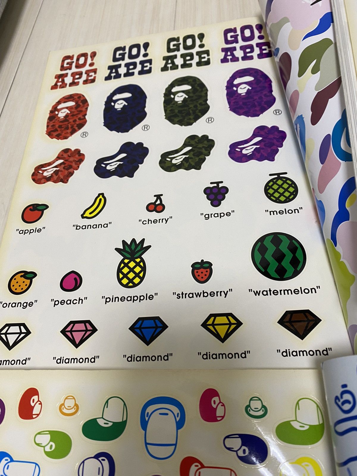 Bape A Bathing Ape Magazine 2005 2006 2007 set with sticker Size ONE SIZE - 8 Thumbnail