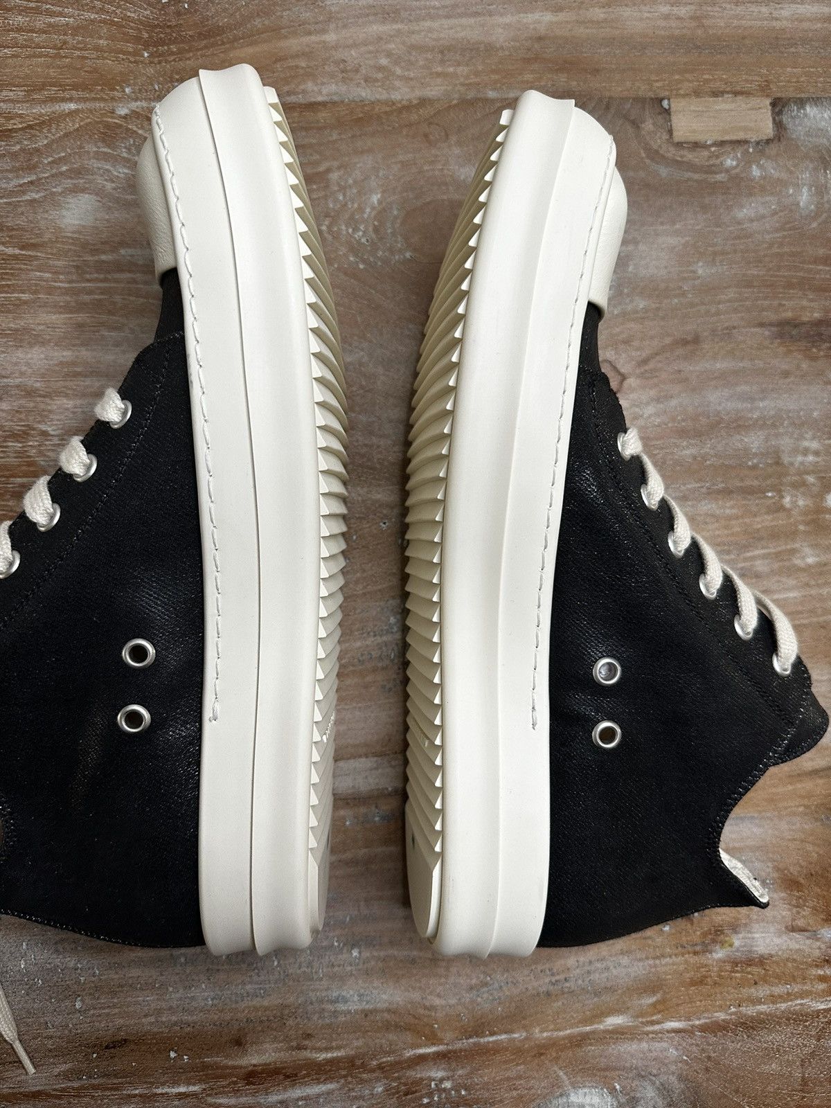Rick Owens Drkshdw 1-1 super rare Ramones low top EU41 Size US 8 / EU 41 - 10 Thumbnail
