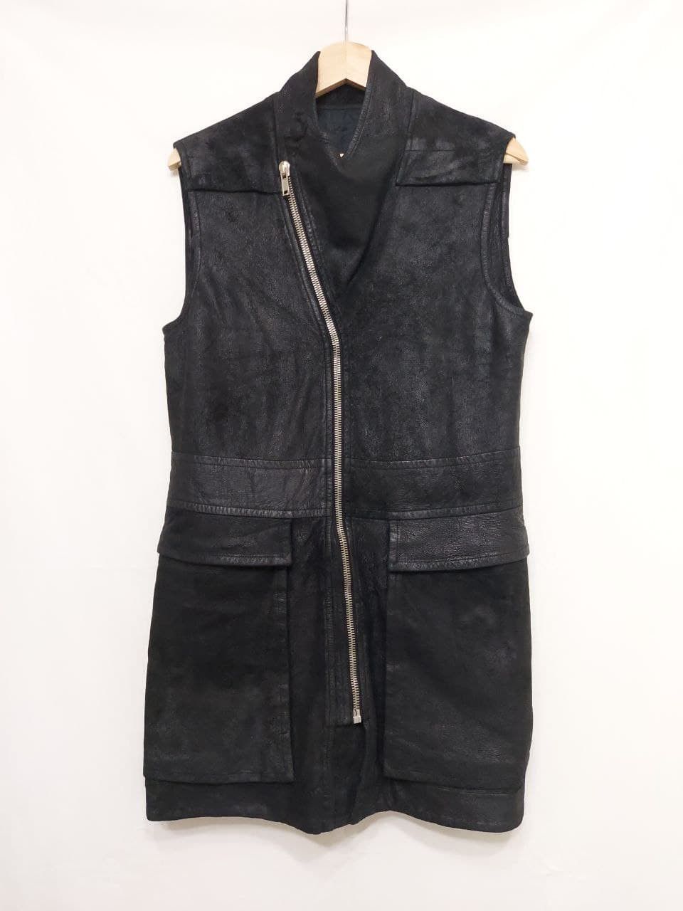 image of Rick Owens x Rick Owens Drkshdw Ss11 Anthem Safari Sleeveless Blistered Leather Jacket Vest in Blac