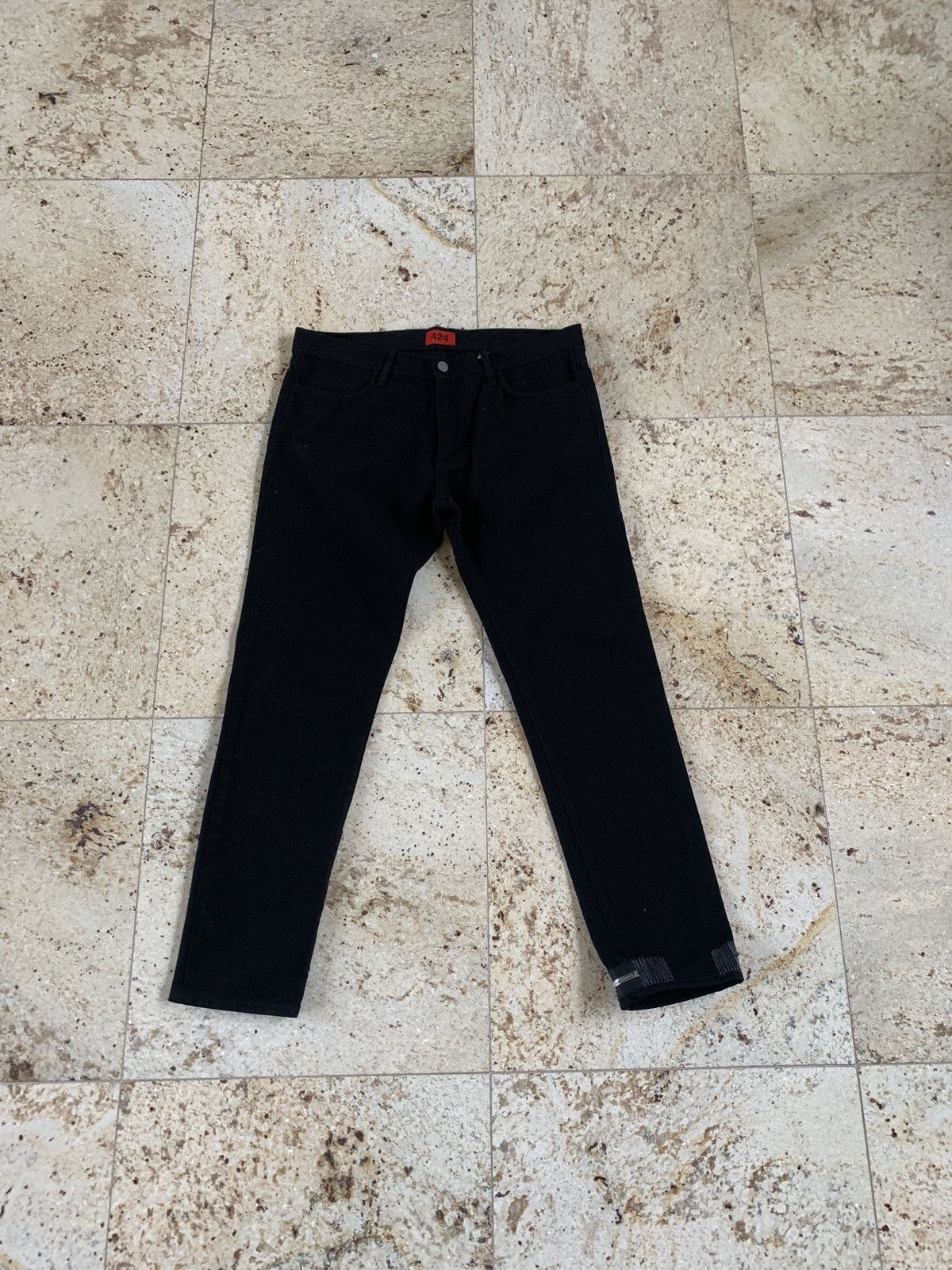 424 Single Zip Hem Denim in Black Size US 33 - 1 Thumbnail