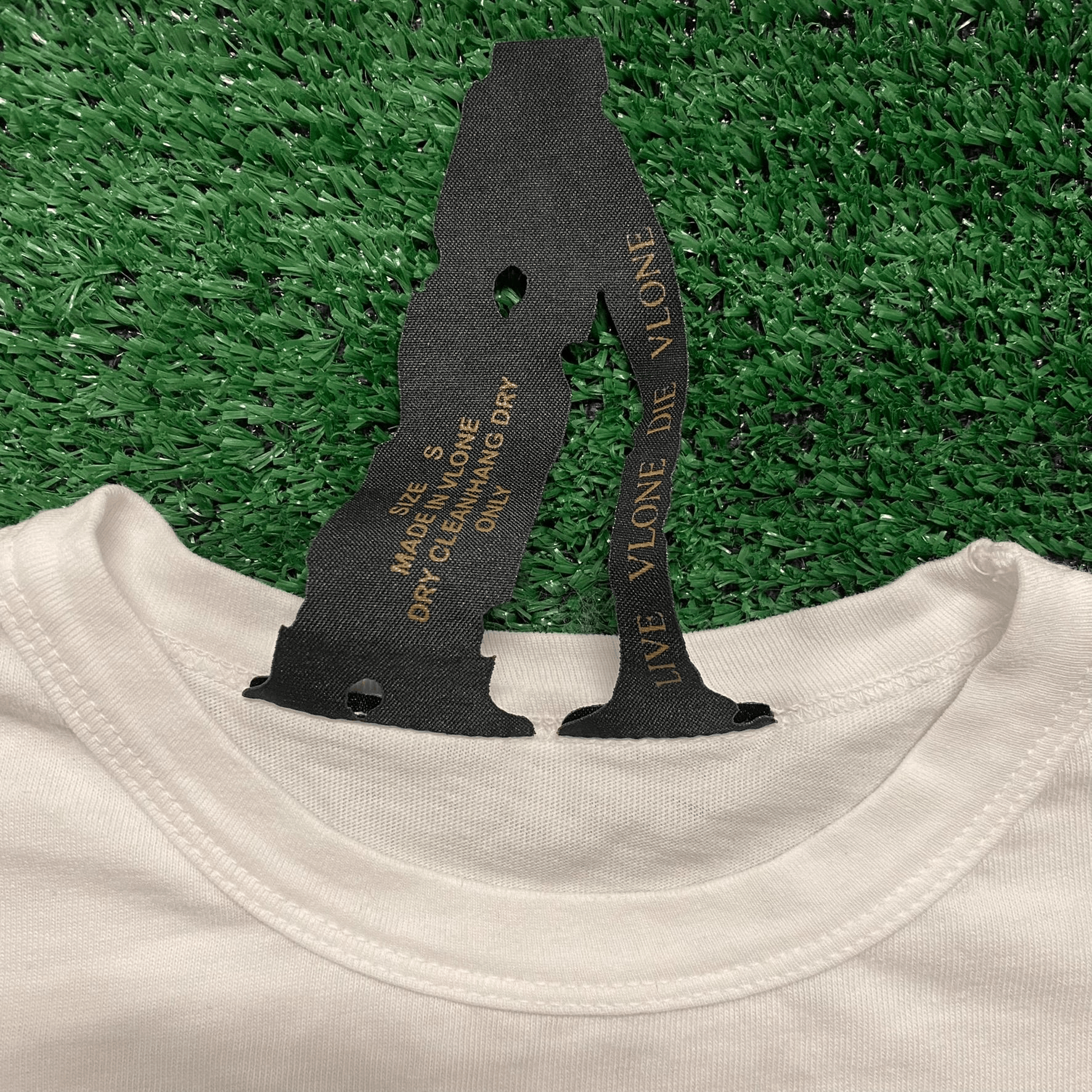 Vlone Vlone Didn't Know A Snake Could Smile T-Shirt Size US S / EU 44-46 / 1 - 5 Thumbnail
