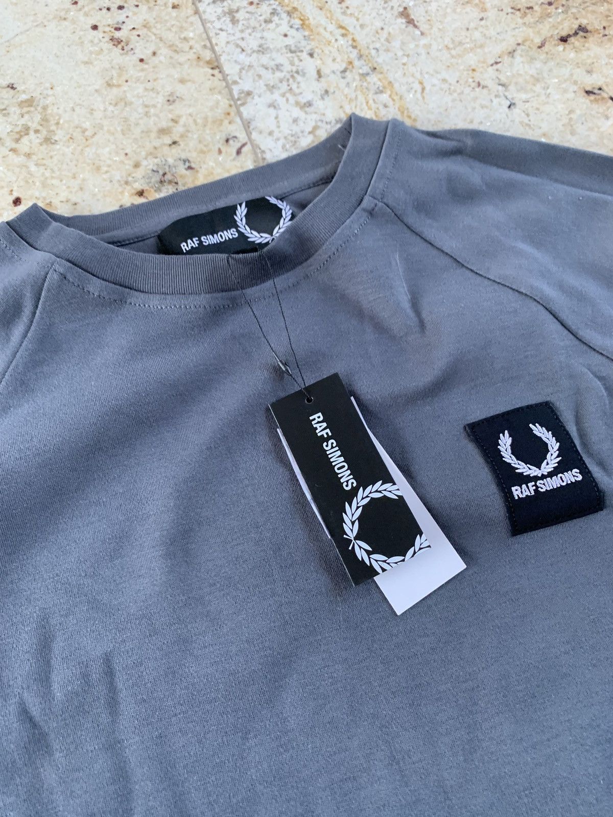 Raf Simons Grey Raglan Tee, SS Size US M / EU 48-50 / 2 - 10 Thumbnail
