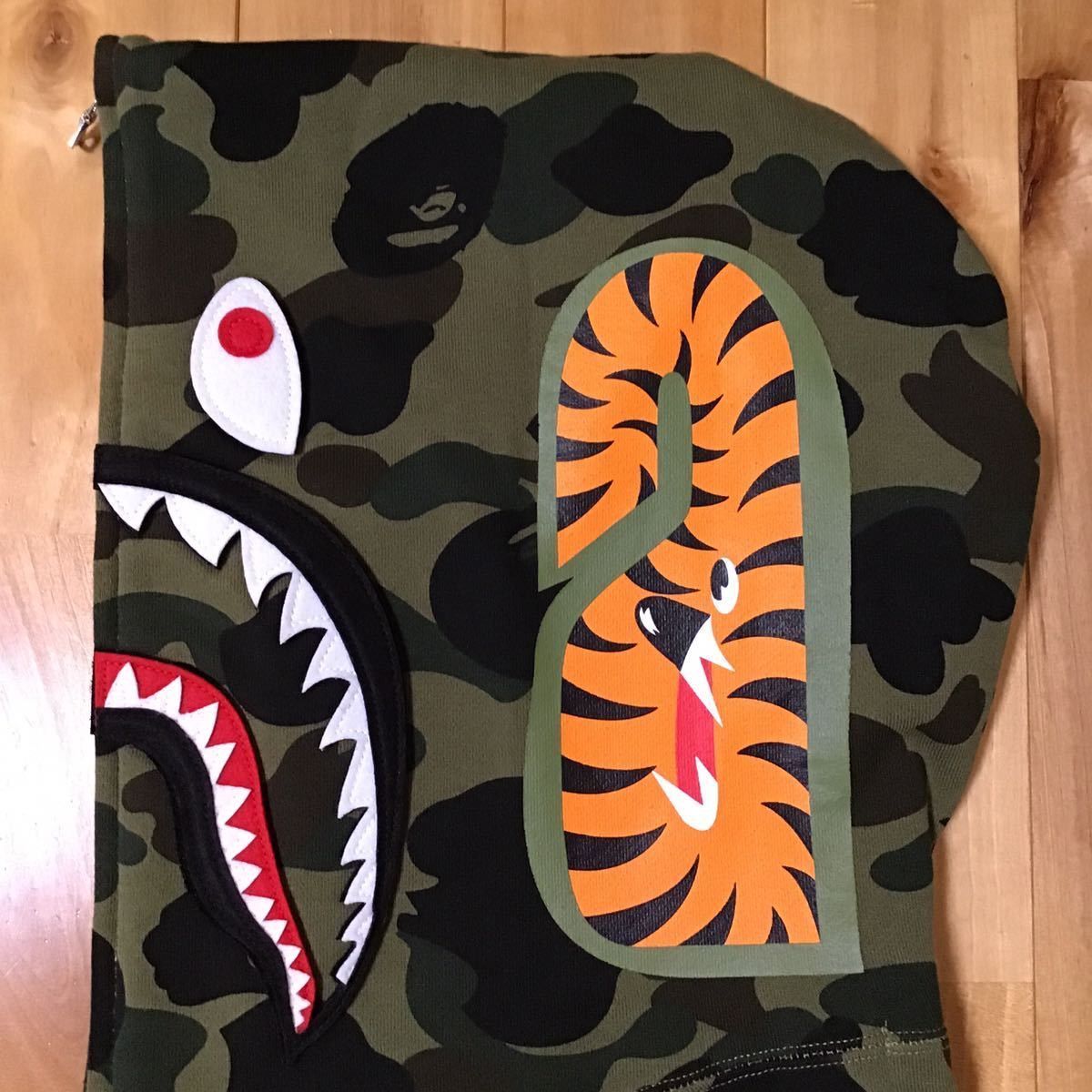 Bape BAPE DETACHABLE Shark full zip hoodie 1st camo green Size US L / EU 52-54 / 3 - 6 Thumbnail