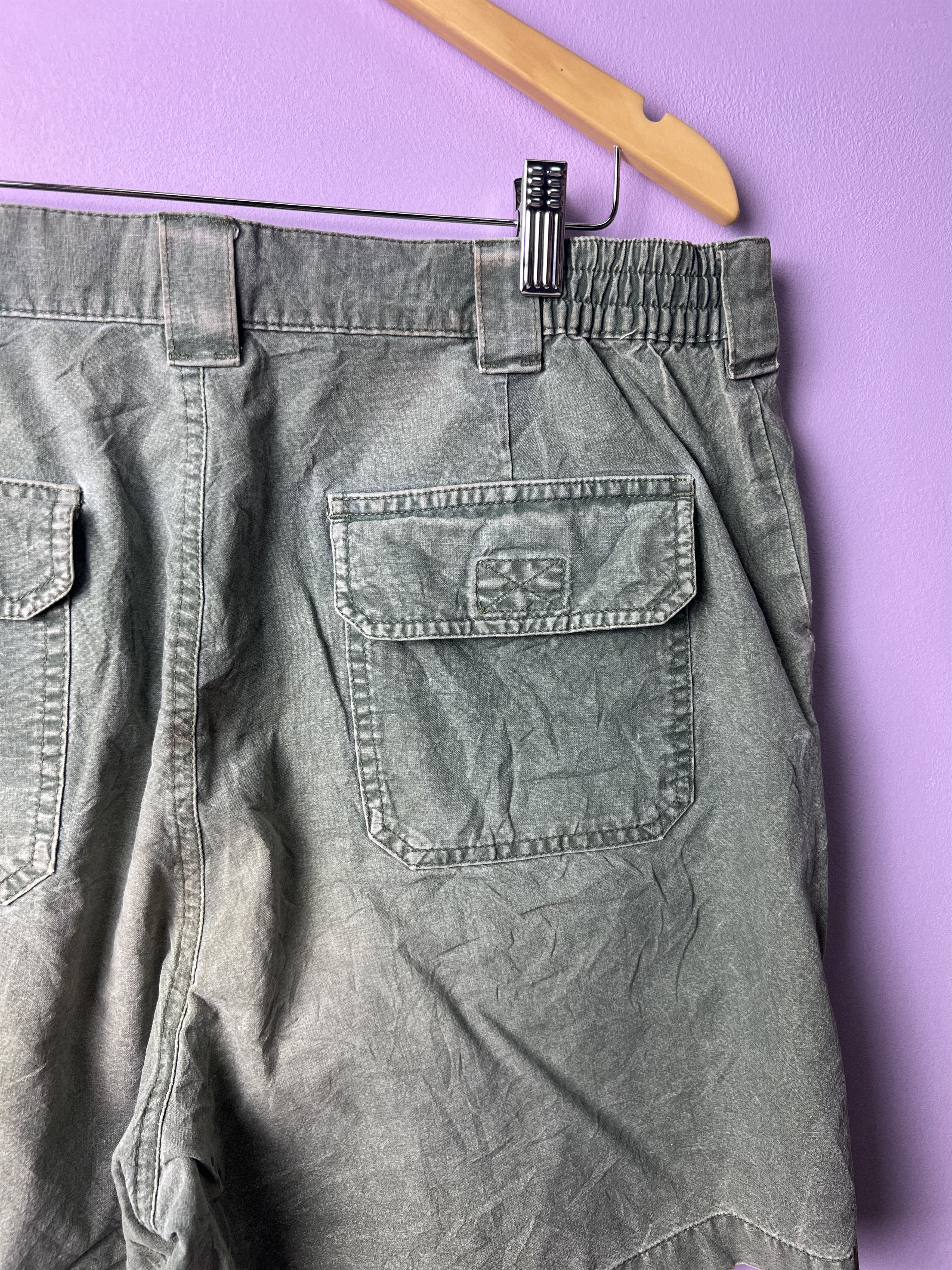 L.L. Bean 🔥Vintage LL Bean Short Cargo Pants Size US 35 - 9 Thumbnail