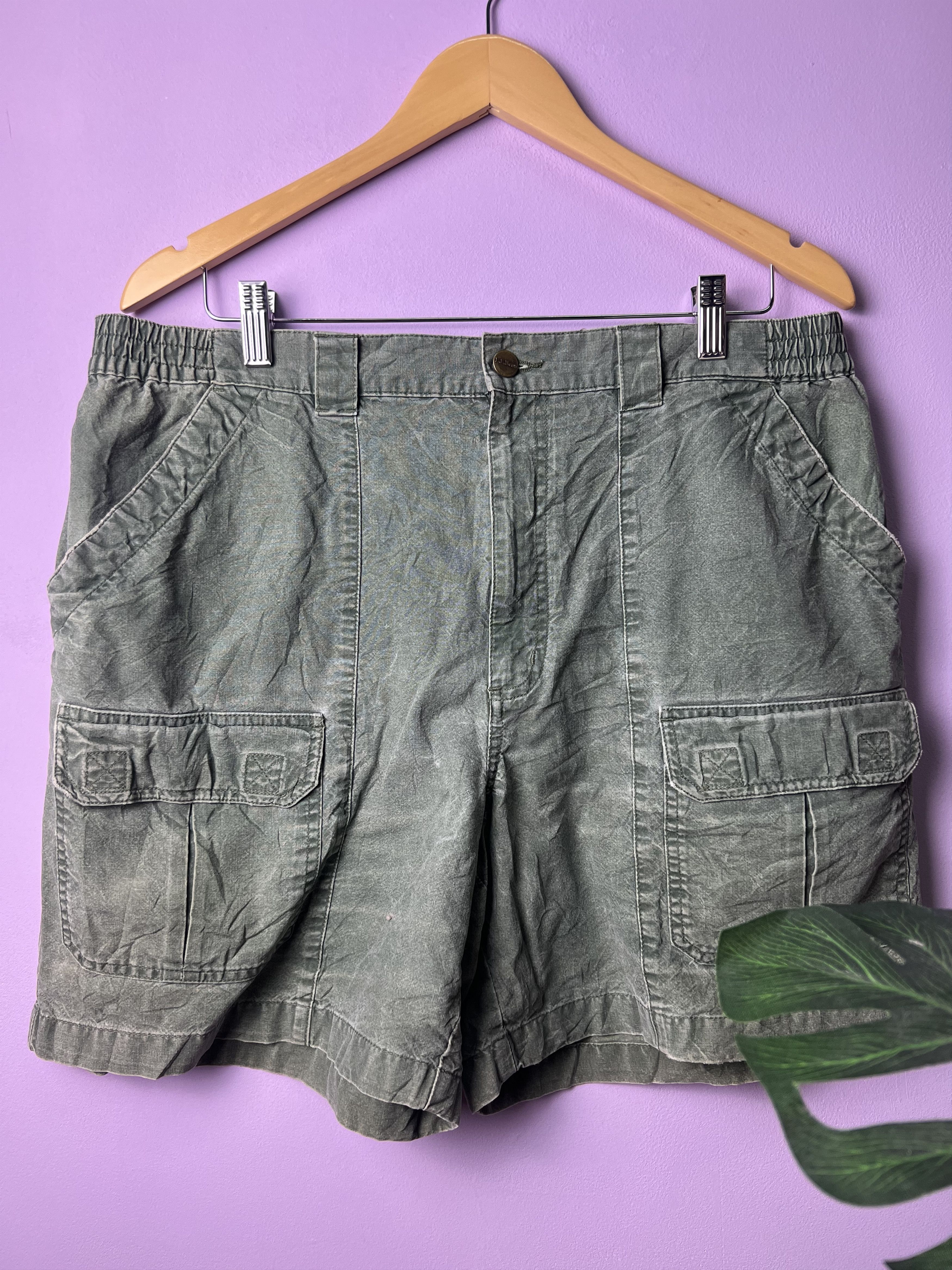 L.L. Bean 🔥Vintage LL Bean Short Cargo Pants Size US 35 - 2 Thumbnail