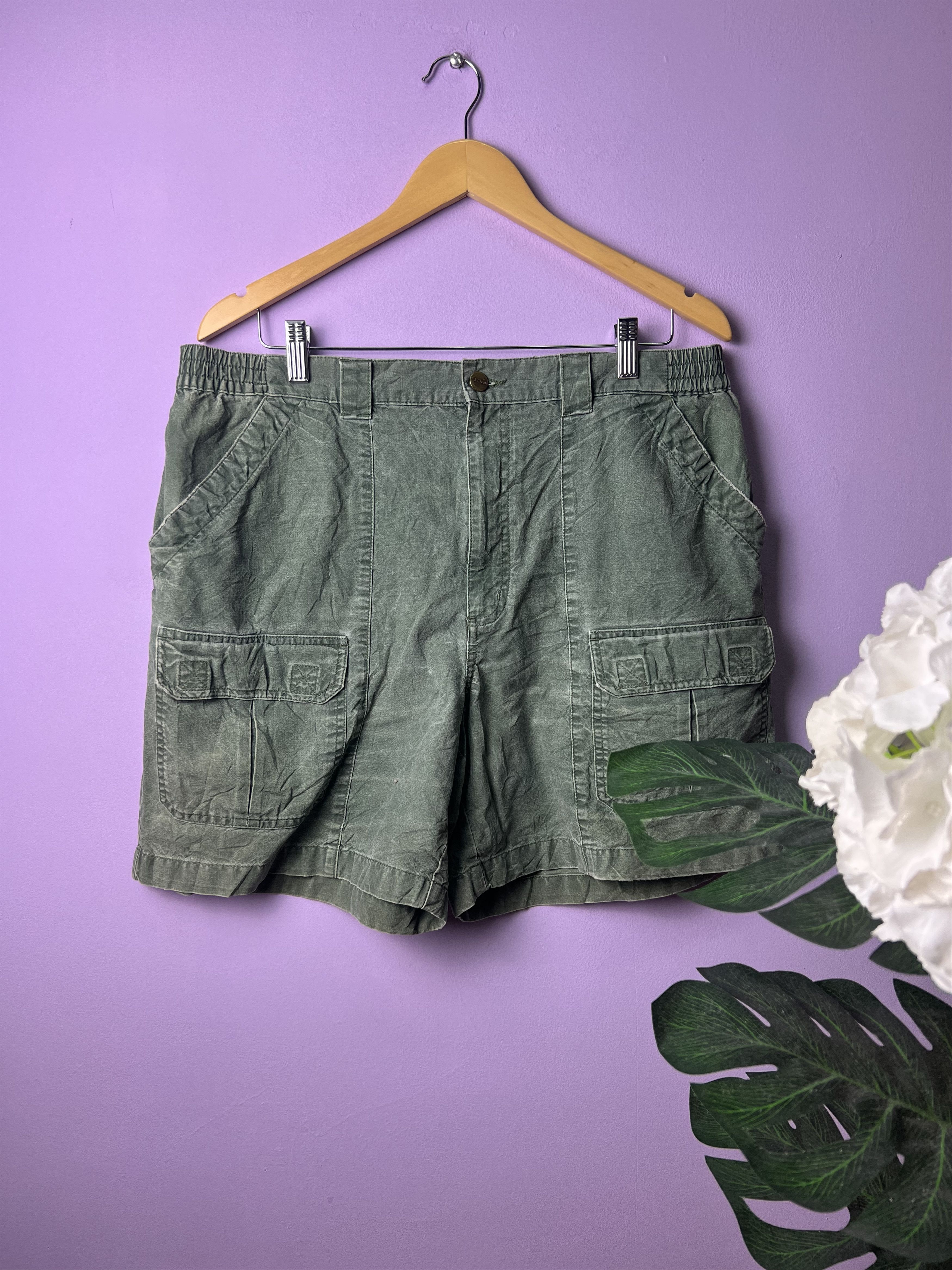 L.L. Bean 🔥Vintage LL Bean Short Cargo Pants Size US 35 - 1 Thumbnail