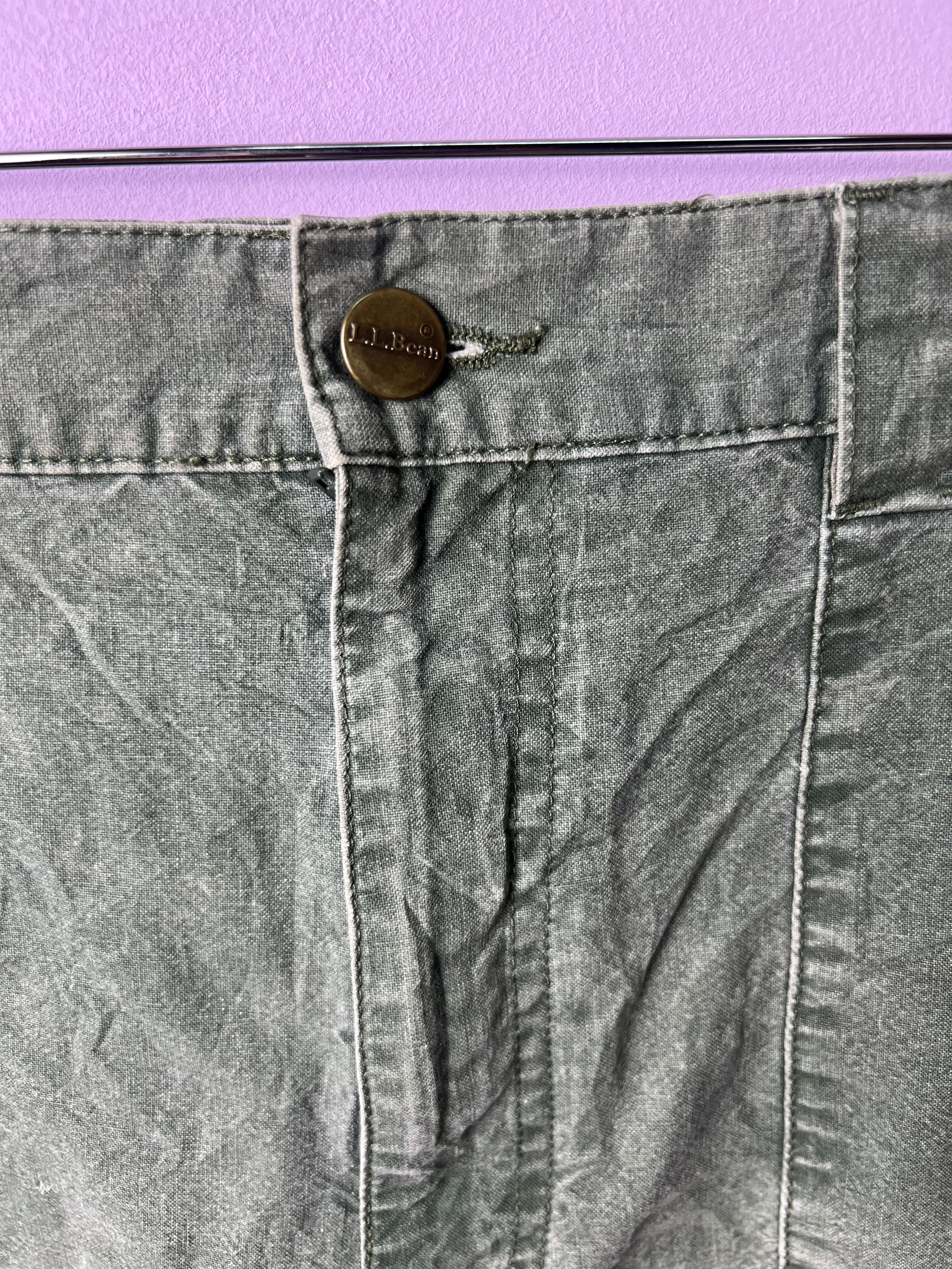 L.L. Bean 🔥Vintage LL Bean Short Cargo Pants Size US 35 - 10 Thumbnail