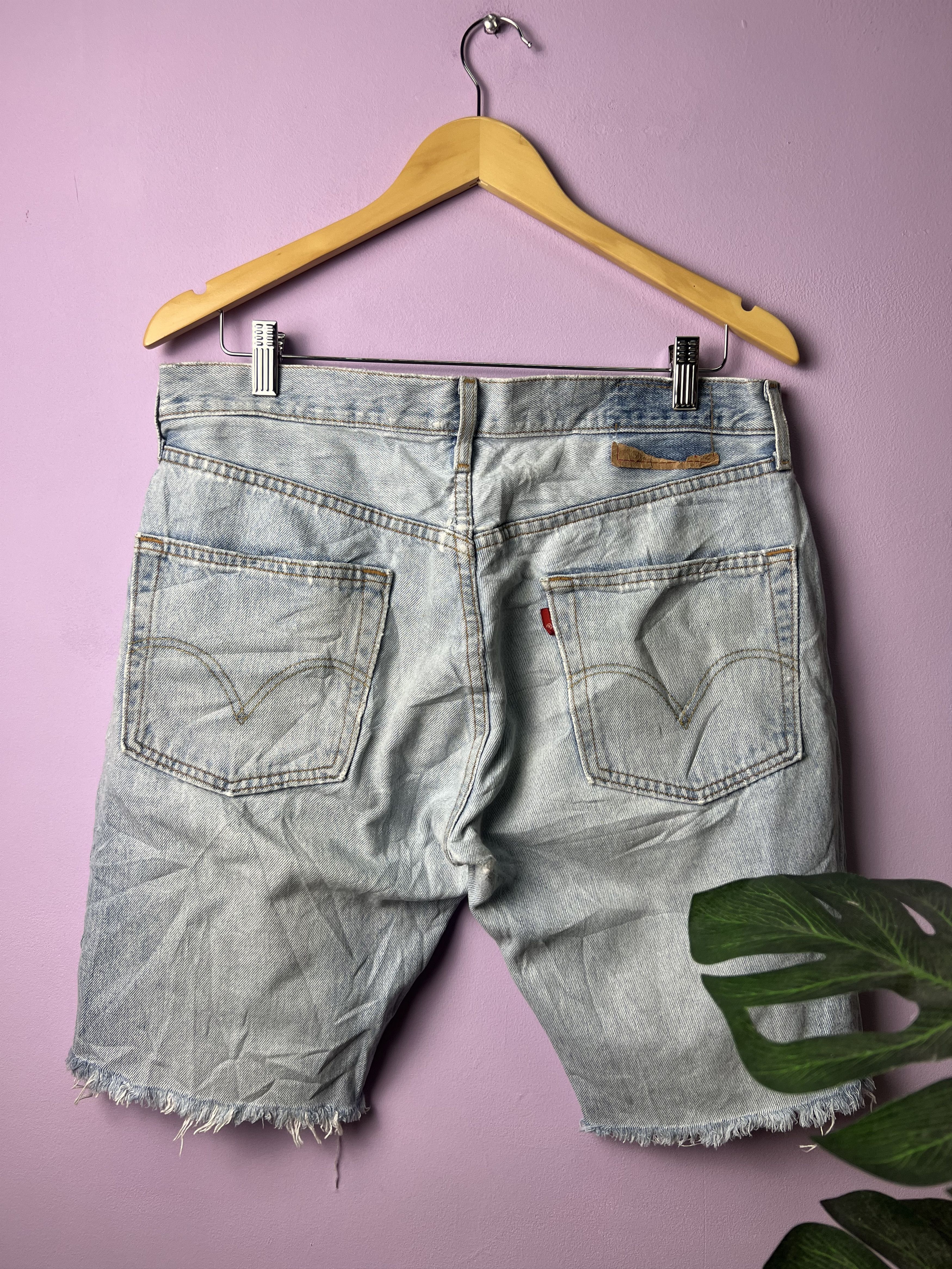 Levi's 🔥Distressed Vintage Levi’s 501 Cropped Denim Size US 34 / EU 50 - 3 Thumbnail
